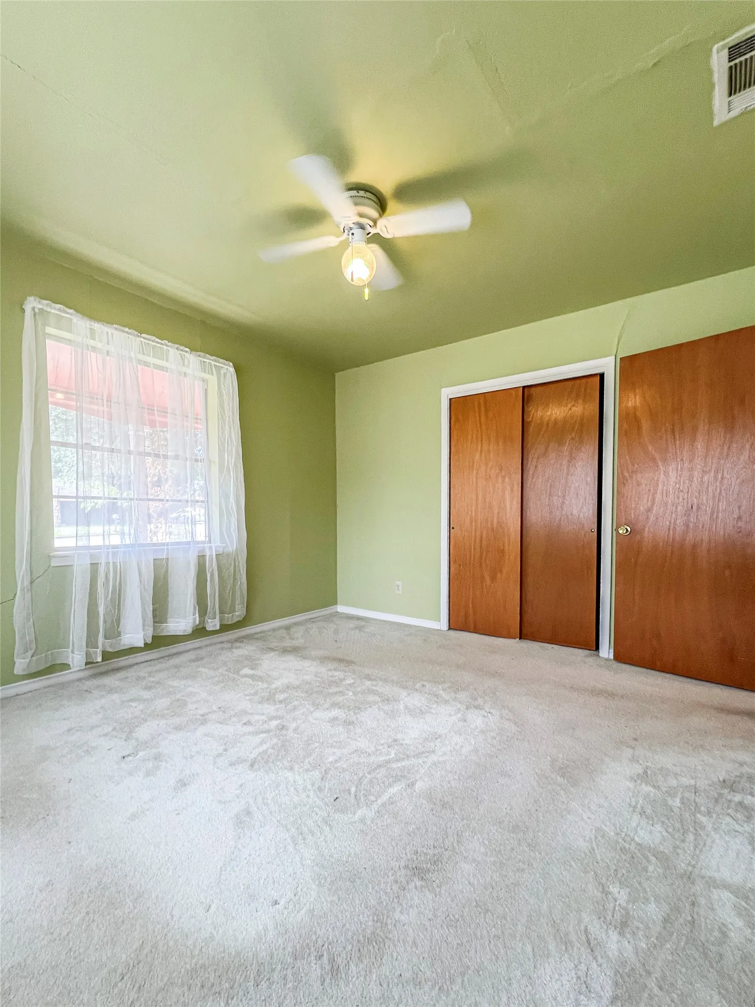 Single Family Residence For Sale in Hunt County , 2706 Bois D Arc Street, Commerce, Texas 75428, 3 Bedroom, 2 Bathroom, 1 Garage spaces, 1,856 Sqft, built in 1972, mls#21357376, Real Estate Agent in Commerce, Homes For Sale in Hunt county, Homes For Sale in Commerce, Realtor in Commerce Texas, Real Estate Brokerage Independent Realty Texas, Luminita Cordes Realtor