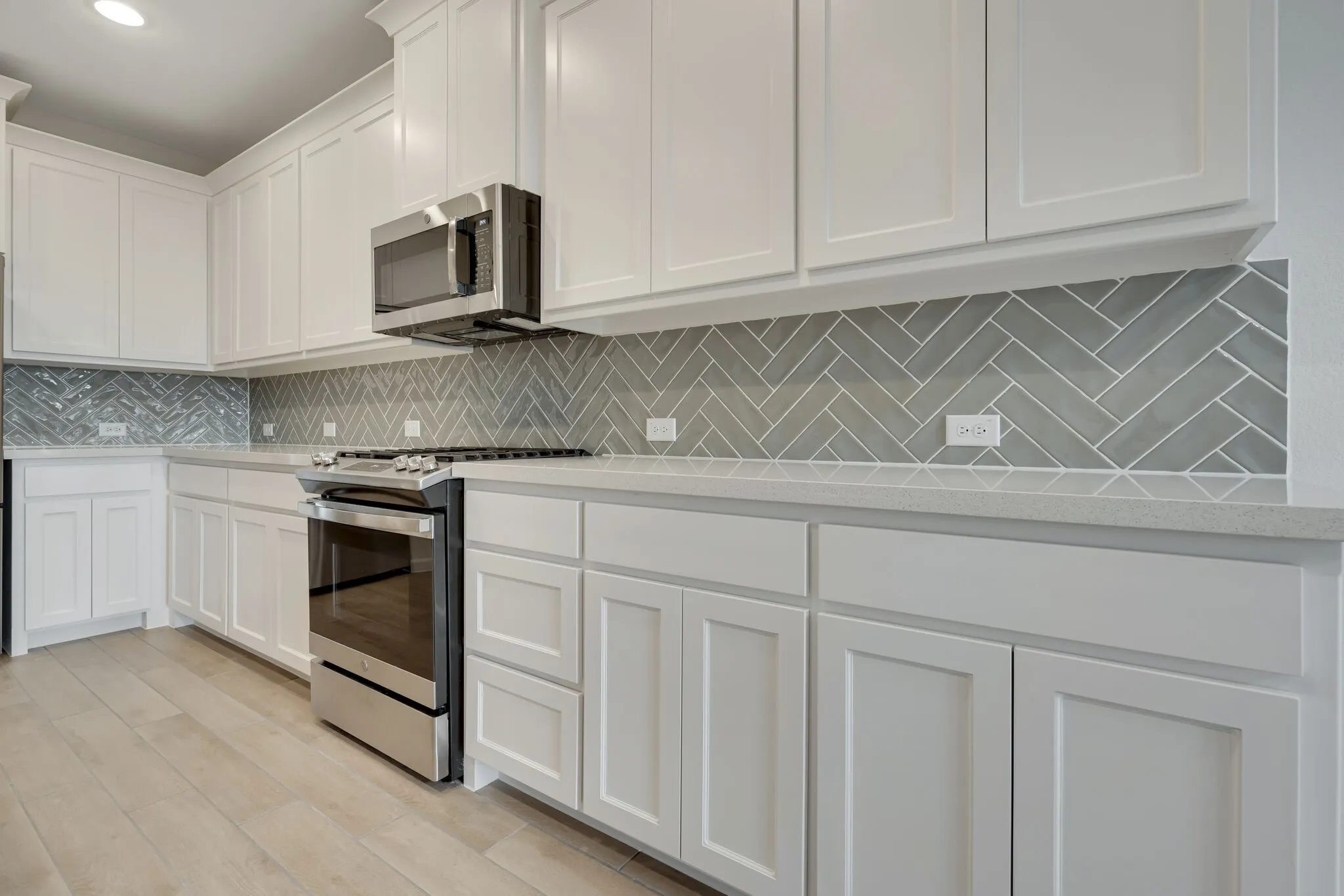 Single Family Residence For Rent in Wise County , 157 Palo Duro Bend, Rhome, Texas 76078, 3 Bedroom, 3 Bathroom, 2 Garage spaces, 2,330 Sqft, built in 2023, mls#21349191, Real Estate Agent in Rhome, Homes For Rent in Wise county, Homes For Rent in Rhome, Realtor in Rhome Texas, Real Estate Brokerage Independent Realty Texas, Luminita Cordes Realtor