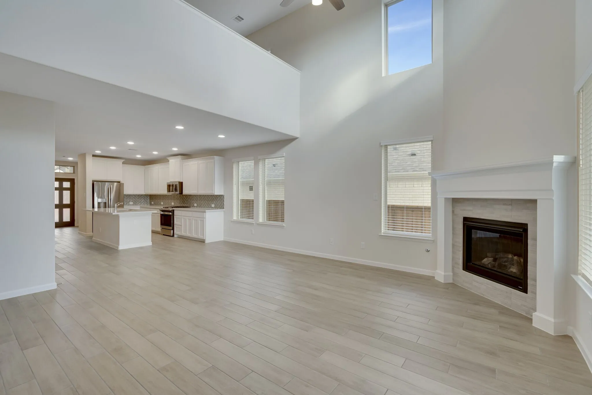 Single Family Residence For Rent in Wise County , 157 Palo Duro Bend, Rhome, Texas 76078, 3 Bedroom, 3 Bathroom, 2 Garage spaces, 2,330 Sqft, built in 2023, mls#21349191, Real Estate Agent in Rhome, Homes For Rent in Wise county, Homes For Rent in Rhome, Realtor in Rhome Texas, Real Estate Brokerage Independent Realty Texas, Luminita Cordes Realtor