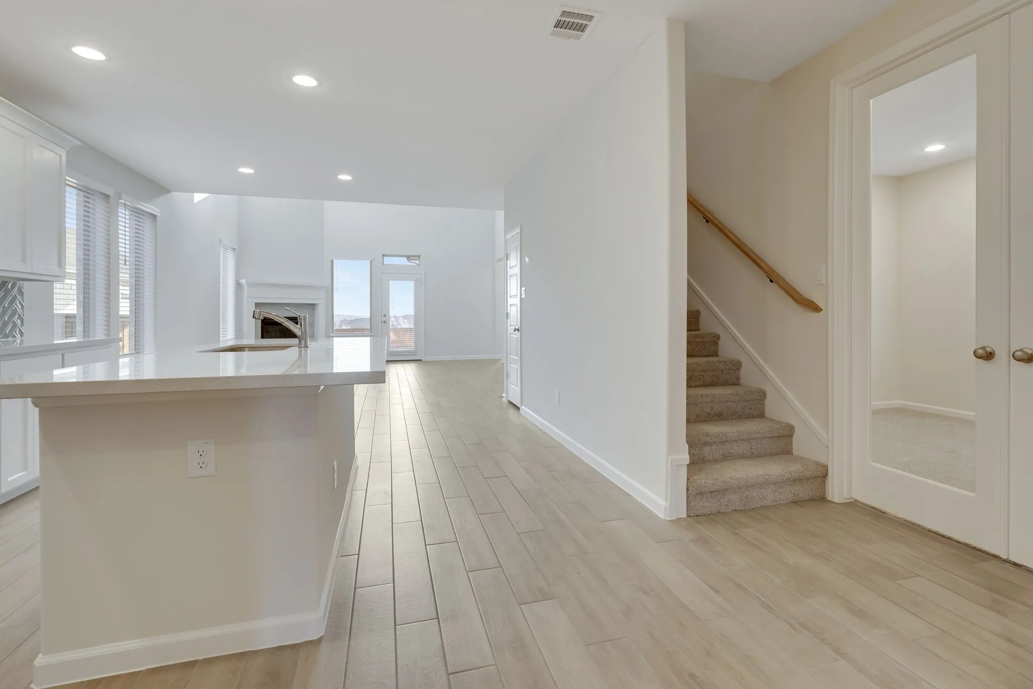 Single Family Residence For Rent in Wise County , 157 Palo Duro Bend, Rhome, Texas 76078, 3 Bedroom, 3 Bathroom, 2 Garage spaces, 2,330 Sqft, built in 2023, mls#21349191, Real Estate Agent in Rhome, Homes For Rent in Wise county, Homes For Rent in Rhome, Realtor in Rhome Texas, Real Estate Brokerage Independent Realty Texas, Luminita Cordes Realtor