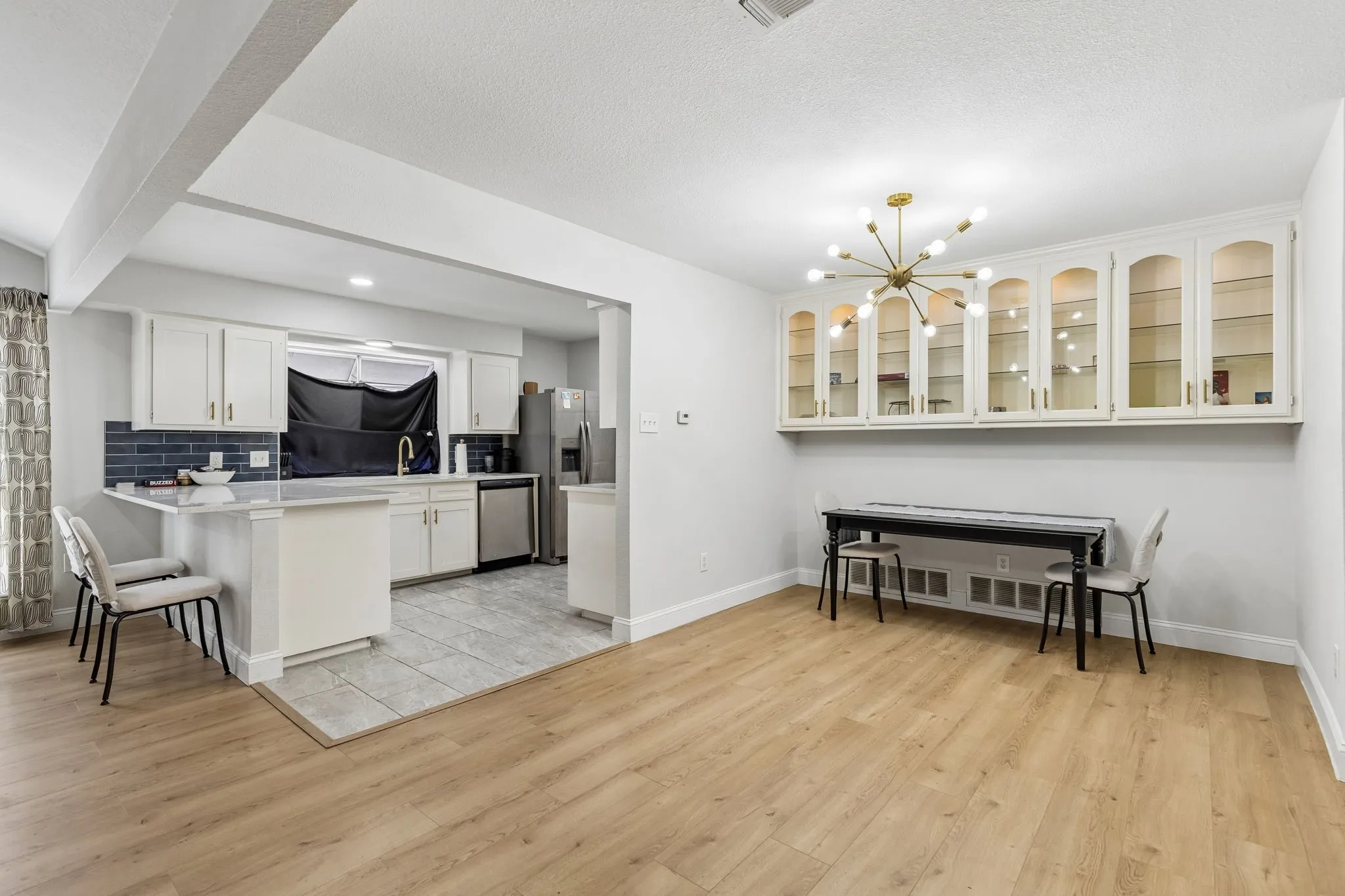 Single Family Residence For Sale in Tarrant County , 4311 Rockwood Trail, Arlington, Texas 76016, 3 Bedroom, 2 Bathroom, 2 Garage spaces, 1,620 Sqft, built in 1978, mls#21356693, Real Estate Agent in Arlington, Homes For Sale in Tarrant county, Homes For Sale in Arlington, Realtor in Arlington Texas, Real Estate Brokerage Independent Realty Texas, Luminita Cordes Realtor
