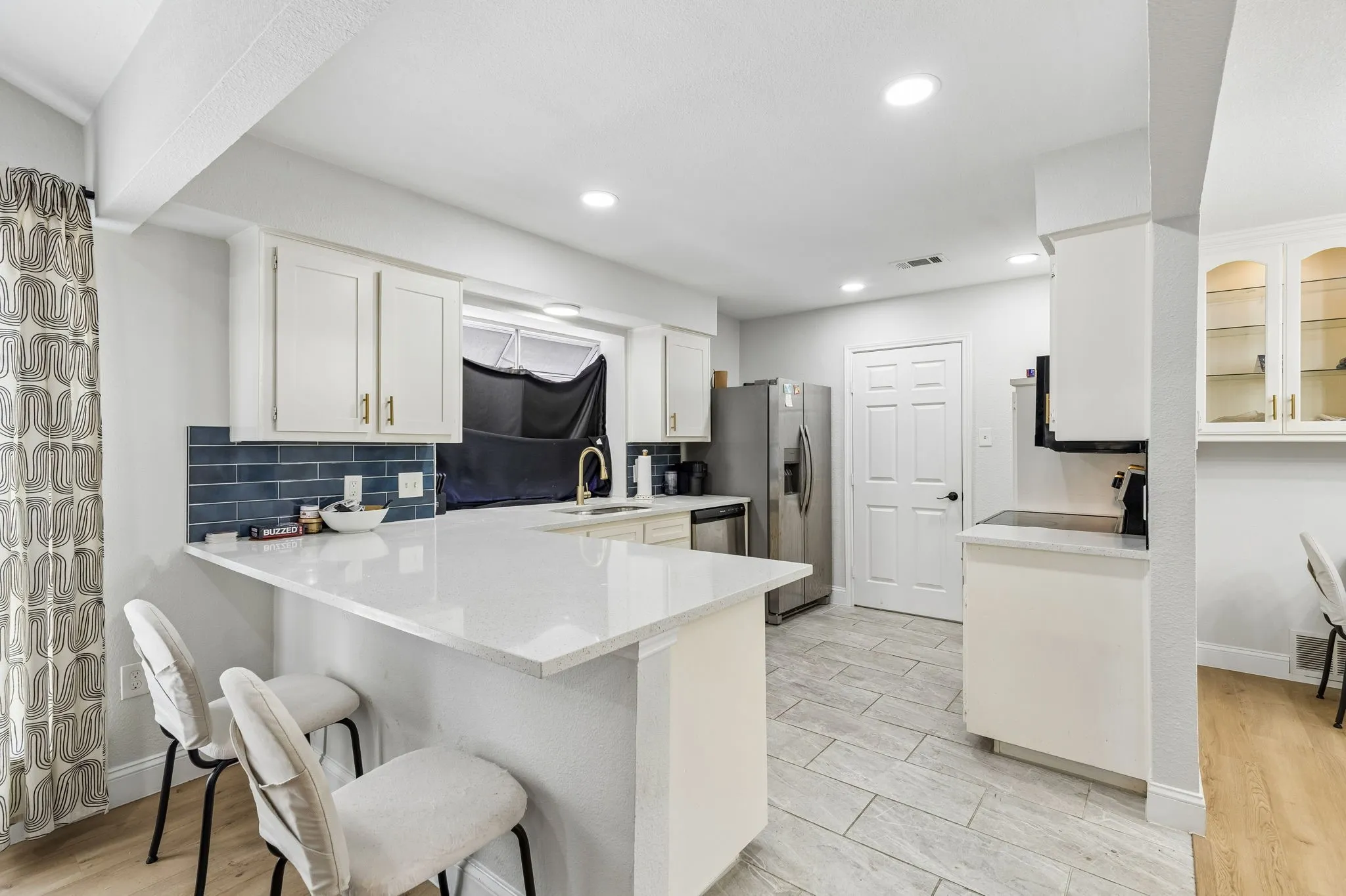 Single Family Residence For Sale in Tarrant County , 4311 Rockwood Trail, Arlington, Texas 76016, 3 Bedroom, 2 Bathroom, 2 Garage spaces, 1,620 Sqft, built in 1978, mls#21356693, Real Estate Agent in Arlington, Homes For Sale in Tarrant county, Homes For Sale in Arlington, Realtor in Arlington Texas, Real Estate Brokerage Independent Realty Texas, Luminita Cordes Realtor