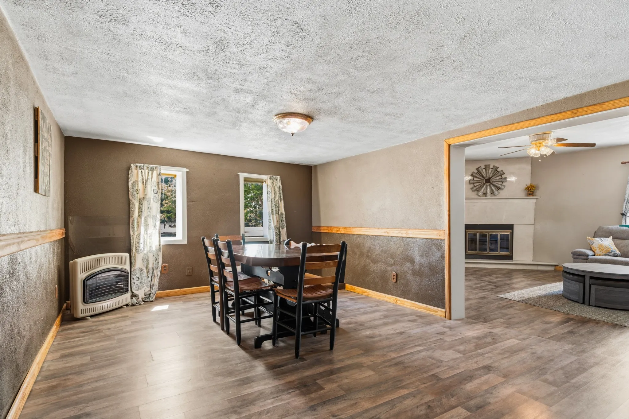 Manufactured Home For Sale in Collin County , 1695 Eastwood Road, Melissa, Texas 75454, 3 Bedroom, 2 Bathroom, 2 Garage spaces, 1,862 Sqft, built in 1969, Price $399,990, mls#21357295, Real Estate Agent in Melissa, Homes For Sale in Collin county, Homes For Sale in Melissa, Realtor in Melissa Texas, Real Estate Brokerage Independent Realty Texas, Luminita Cordes Realtor