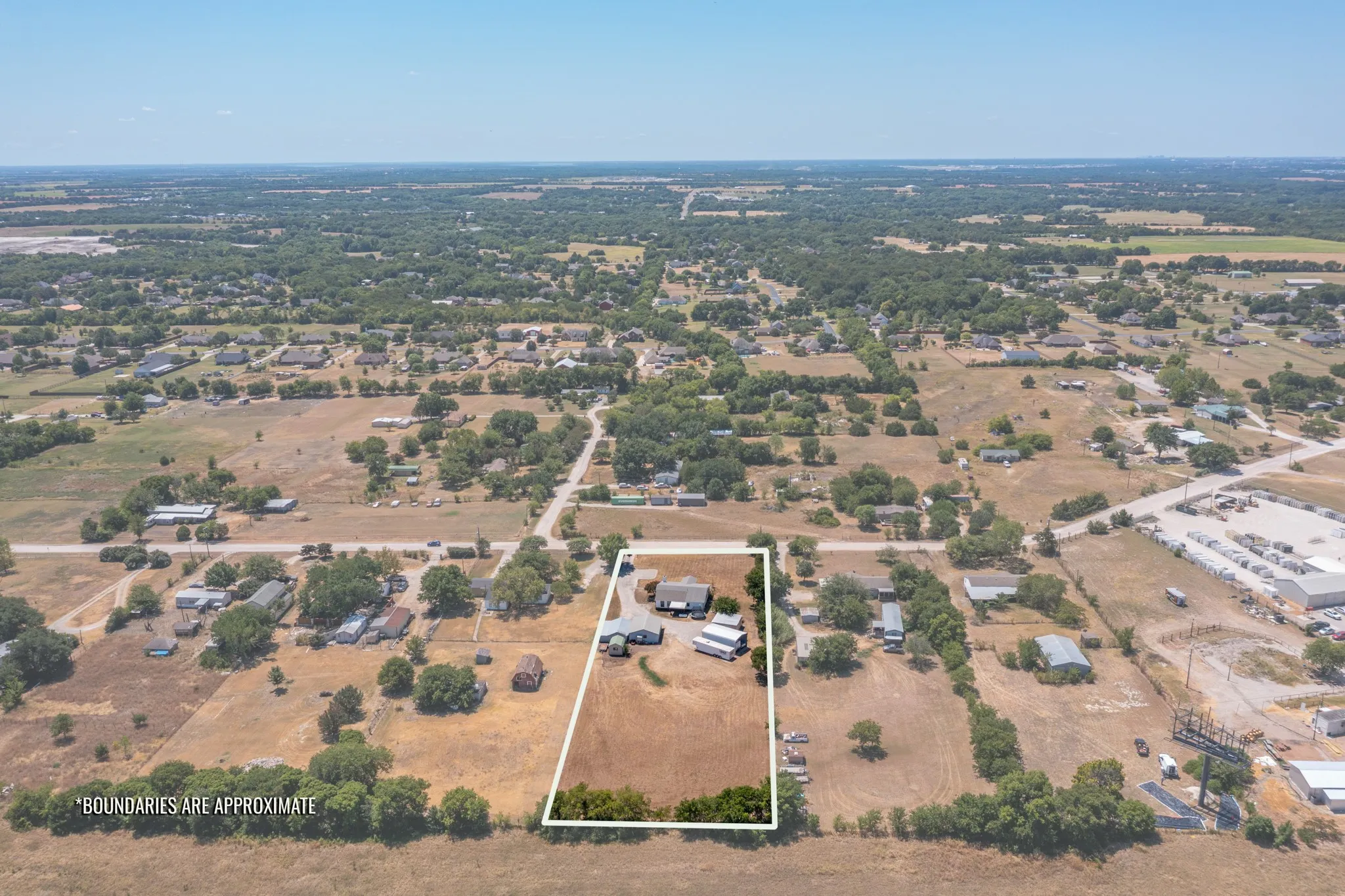 Manufactured Home For Sale in Collin County , 1695 Eastwood Road, Melissa, Texas 75454, 3 Bedroom, 2 Bathroom, 2 Garage spaces, 1,862 Sqft, built in 1969, Price $399,990, mls#21357295, Real Estate Agent in Melissa, Homes For Sale in Collin county, Homes For Sale in Melissa, Realtor in Melissa Texas, Real Estate Brokerage Independent Realty Texas, Luminita Cordes Realtor