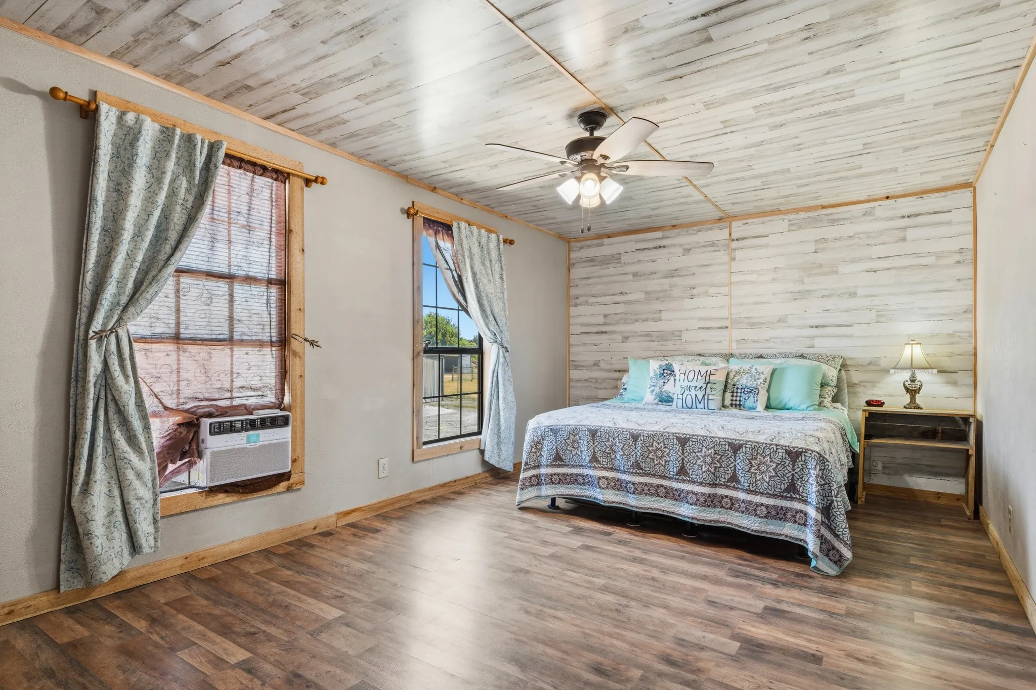 Manufactured Home For Sale in Collin County , 1695 Eastwood Road, Melissa, Texas 75454, 3 Bedroom, 2 Bathroom, 2 Garage spaces, 1,862 Sqft, built in 1969, Price $399,990, mls#21357295, Real Estate Agent in Melissa, Homes For Sale in Collin county, Homes For Sale in Melissa, Realtor in Melissa Texas, Real Estate Brokerage Independent Realty Texas, Luminita Cordes Realtor
