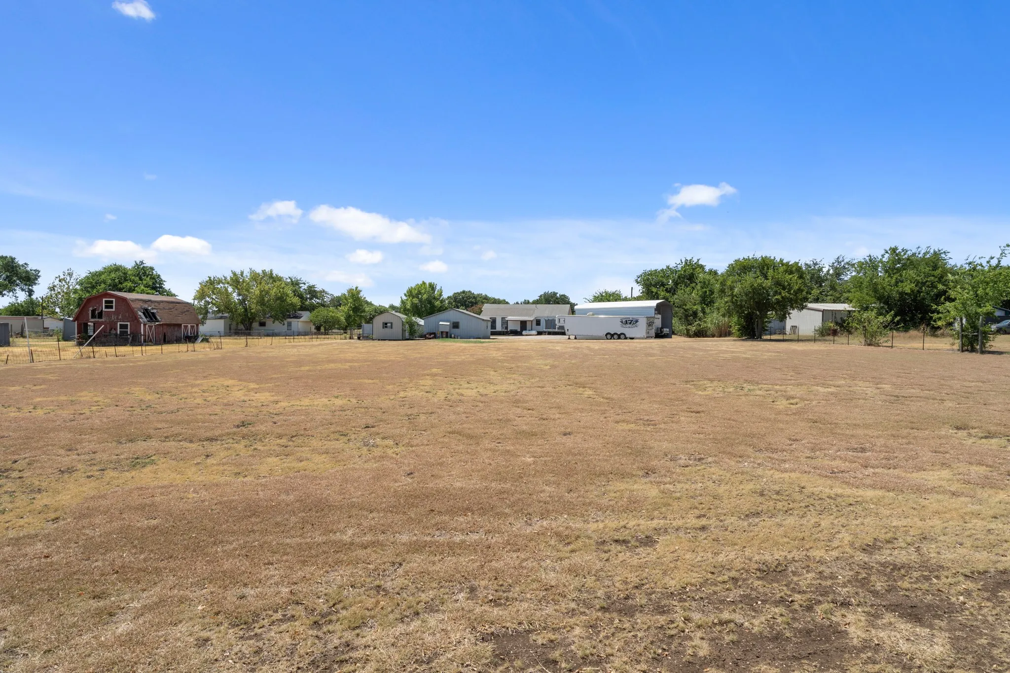 Manufactured Home For Sale in Collin County , 1695 Eastwood Road, Melissa, Texas 75454, 3 Bedroom, 2 Bathroom, 2 Garage spaces, 1,862 Sqft, built in 1969, Price $399,990, mls#21357295, Real Estate Agent in Melissa, Homes For Sale in Collin county, Homes For Sale in Melissa, Realtor in Melissa Texas, Real Estate Brokerage Independent Realty Texas, Luminita Cordes Realtor