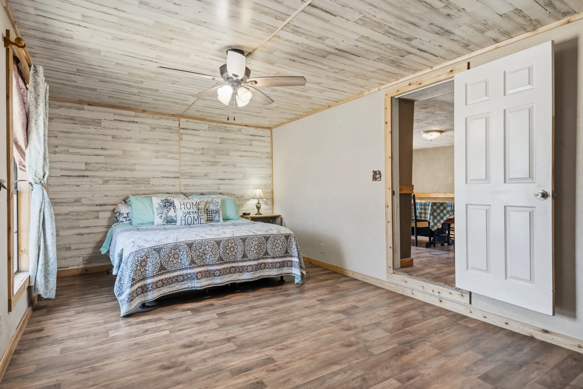 Manufactured Home For Sale in Collin County , 1695 Eastwood Road, Melissa, Texas 75454, 3 Bedroom, 2 Bathroom, 2 Garage spaces, 1,862 Sqft, built in 1969, Price $399,990, mls#21357295, Real Estate Agent in Melissa, Homes For Sale in Collin county, Homes For Sale in Melissa, Realtor in Melissa Texas, Real Estate Brokerage Independent Realty Texas, Luminita Cordes Realtor