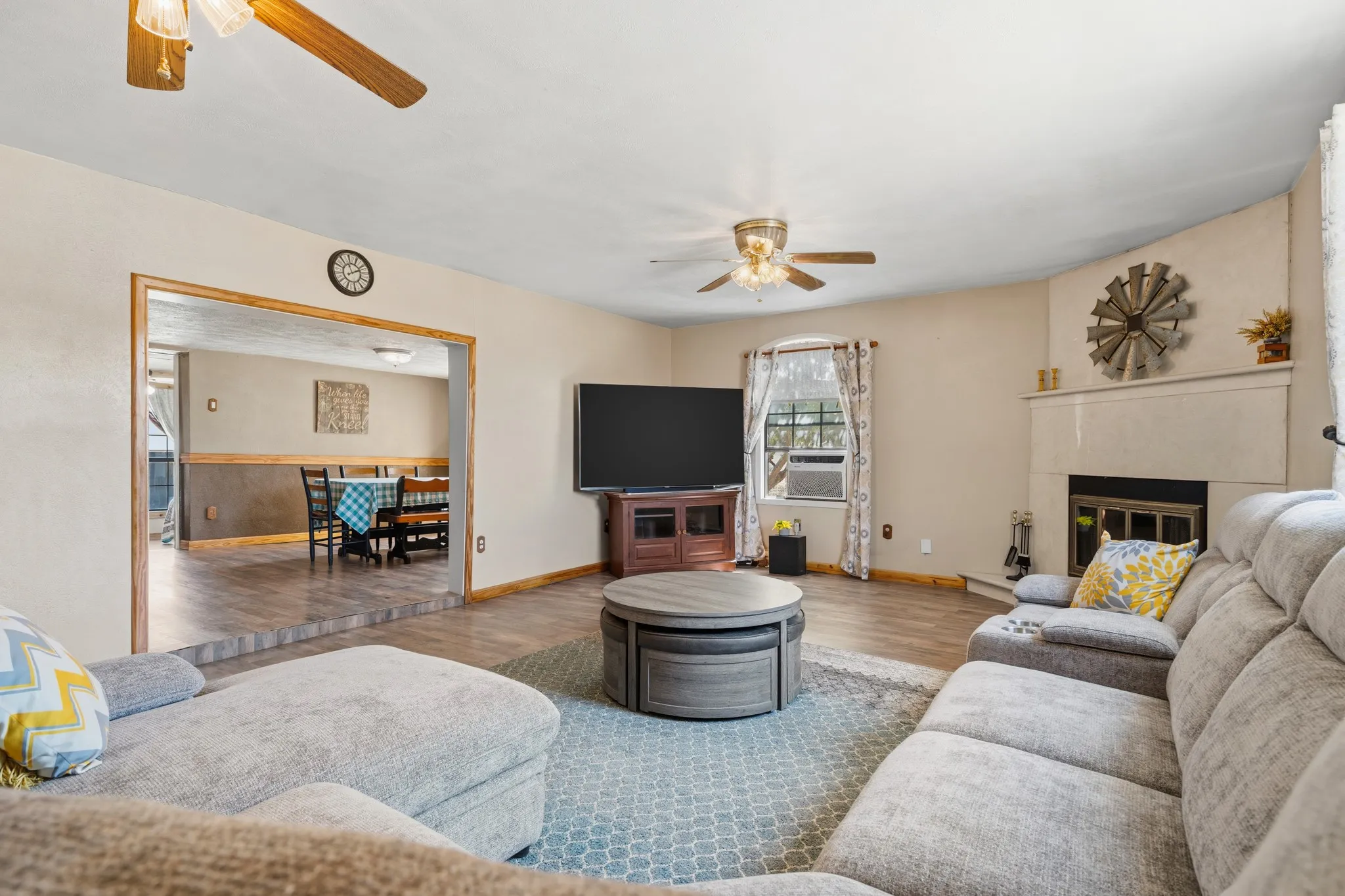 Manufactured Home For Sale in Collin County , 1695 Eastwood Road, Melissa, Texas 75454, 3 Bedroom, 2 Bathroom, 2 Garage spaces, 1,862 Sqft, built in 1969, Price $399,990, mls#21357295, Real Estate Agent in Melissa, Homes For Sale in Collin county, Homes For Sale in Melissa, Realtor in Melissa Texas, Real Estate Brokerage Independent Realty Texas, Luminita Cordes Realtor