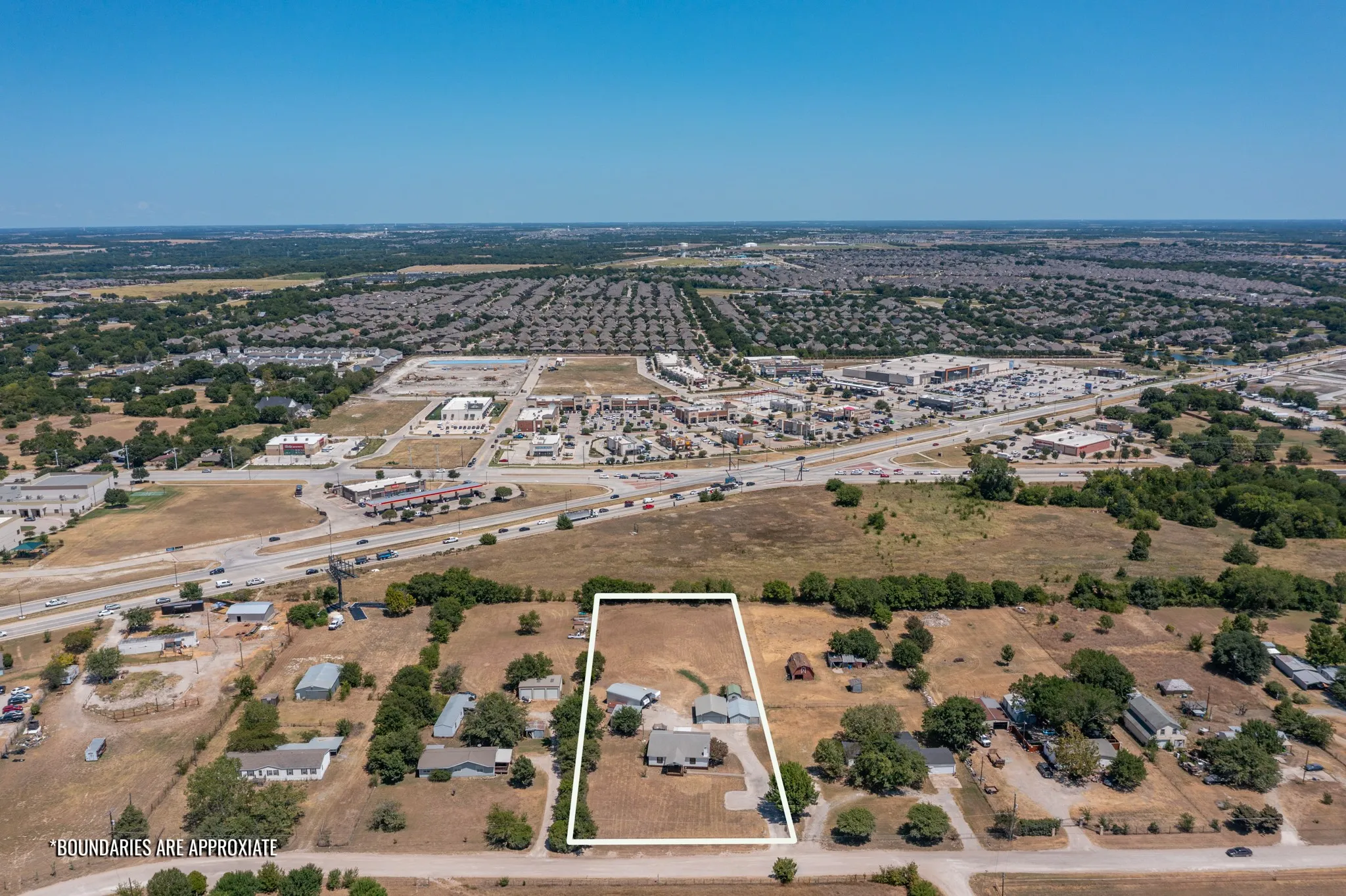 Manufactured Home For Sale in Collin County , 1695 Eastwood Road, Melissa, Texas 75454, 3 Bedroom, 2 Bathroom, 2 Garage spaces, 1,862 Sqft, built in 1969, Price $399,990, mls#21357295, Real Estate Agent in Melissa, Homes For Sale in Collin county, Homes For Sale in Melissa, Realtor in Melissa Texas, Real Estate Brokerage Independent Realty Texas, Luminita Cordes Realtor