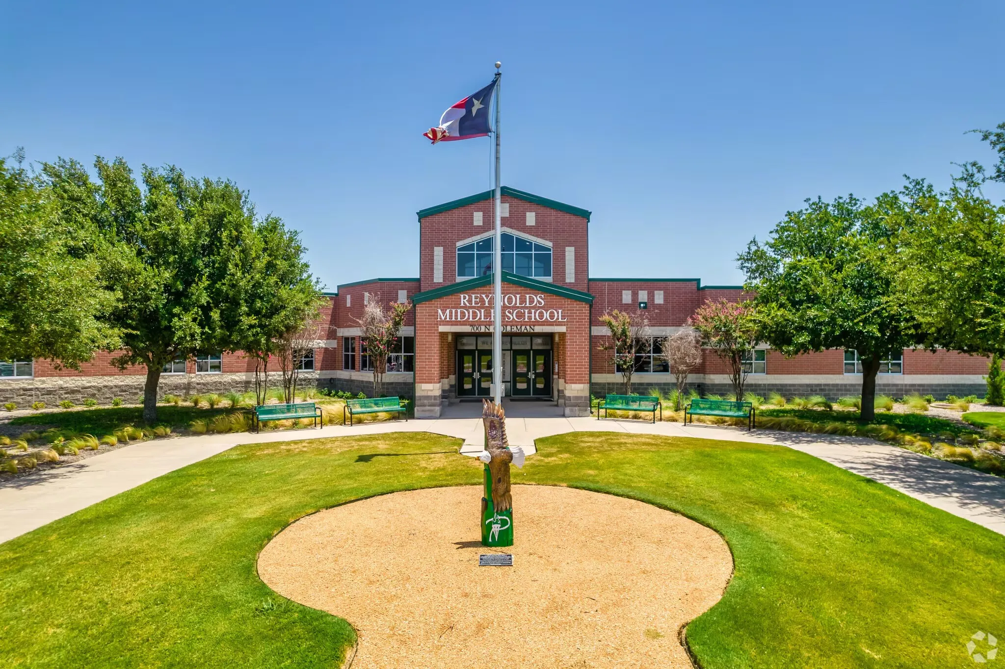 Single Family Residence For Sale in Collin County , 600 Overton Avenue, Celina, Texas 75009, 4 Bedroom, 3 Bathroom, 2 Garage spaces, 2,114 Sqft, built in 2017, mls#21356062, Real Estate Agent in Celina, Homes For Sale in Collin county, Homes For Sale in Celina, Realtor in Celina Texas, Real Estate Brokerage Independent Realty Texas, Luminita Cordes Realtor