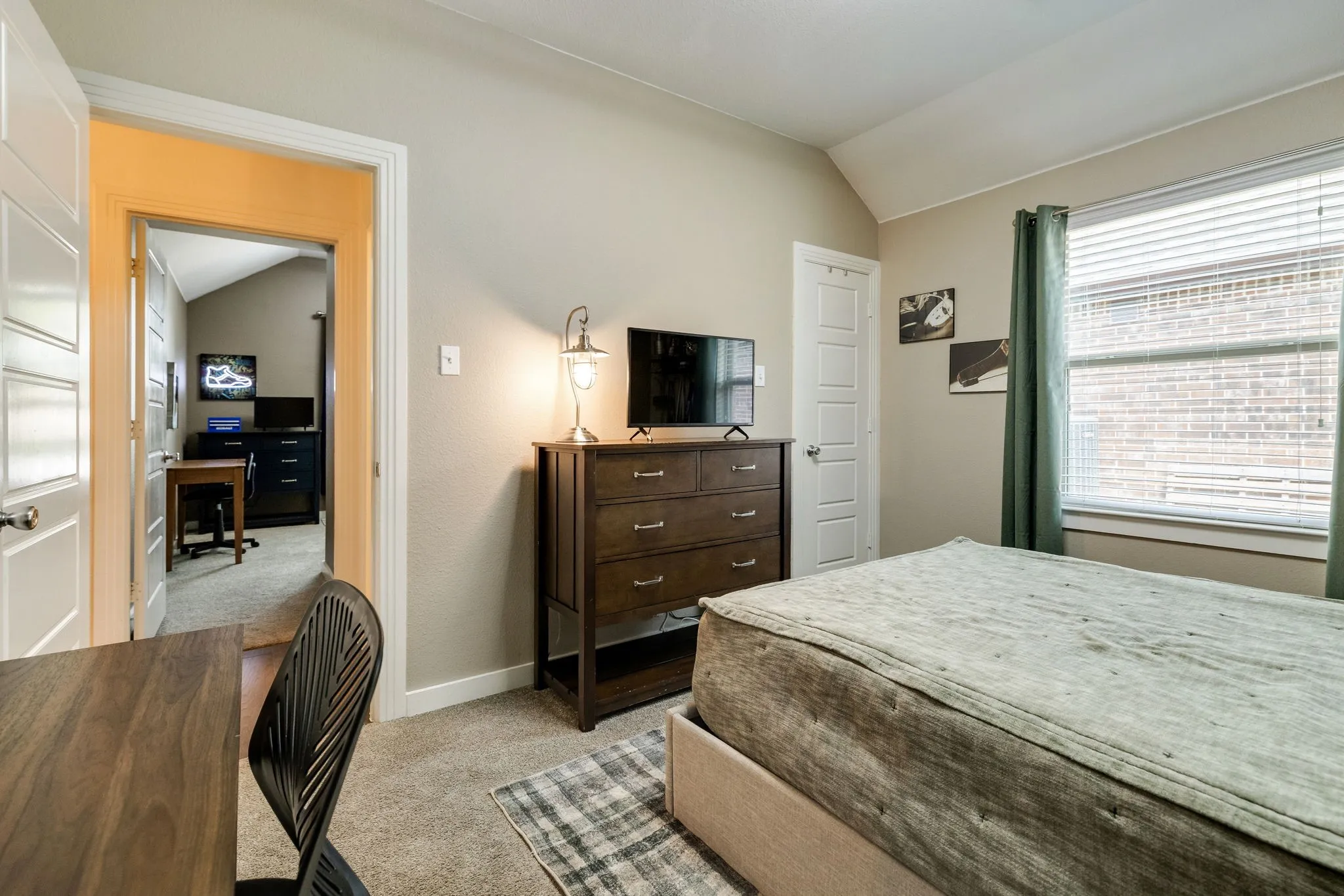 Single Family Residence For Sale in Collin County , 600 Overton Avenue, Celina, Texas 75009, 4 Bedroom, 3 Bathroom, 2 Garage spaces, 2,114 Sqft, built in 2017, mls#21356062, Real Estate Agent in Celina, Homes For Sale in Collin county, Homes For Sale in Celina, Realtor in Celina Texas, Real Estate Brokerage Independent Realty Texas, Luminita Cordes Realtor