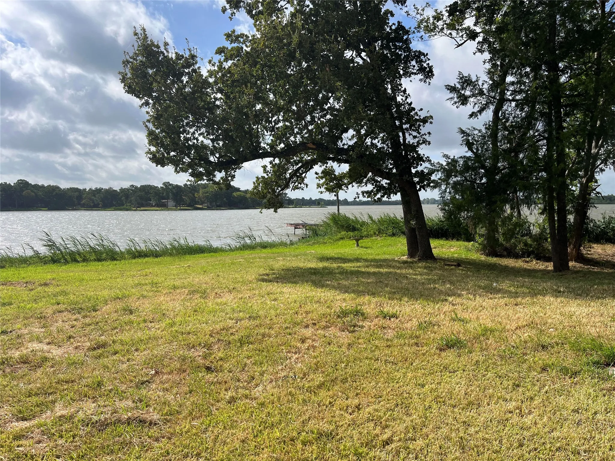 Single Family Residence For Sale in Limestone County , 415 Fm 2681, Mexia, Texas 76667, 2 Bedroom, 1 Bathroom, Garage spaces, 1,080 Sqft, built in 1969, mls#21356673, Real Estate Agent in Mexia, Homes For Sale in Limestone county, Homes For Sale in Mexia, Realtor in Mexia Texas, Real Estate Brokerage Independent Realty Texas, Luminita Cordes Realtor