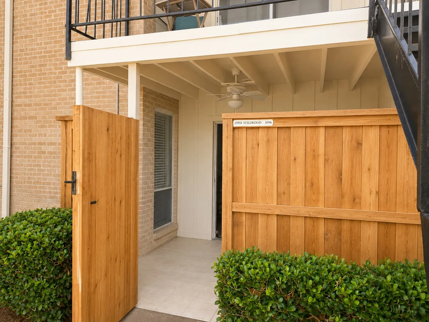 Condominium For Sale in Dallas County , 15931 Stillwood Street 1096, Dallas, Texas 75248, 1 Bedroom, 1 Bathroom, Garage spaces, 606 Sqft, built in 1968, mls#21355705, Real Estate Agent in Dallas, Homes For Sale in Dallas county, Homes For Sale in Dallas, Realtor in Dallas Texas, Real Estate Brokerage Independent Realty Texas, Luminita Cordes Realtor