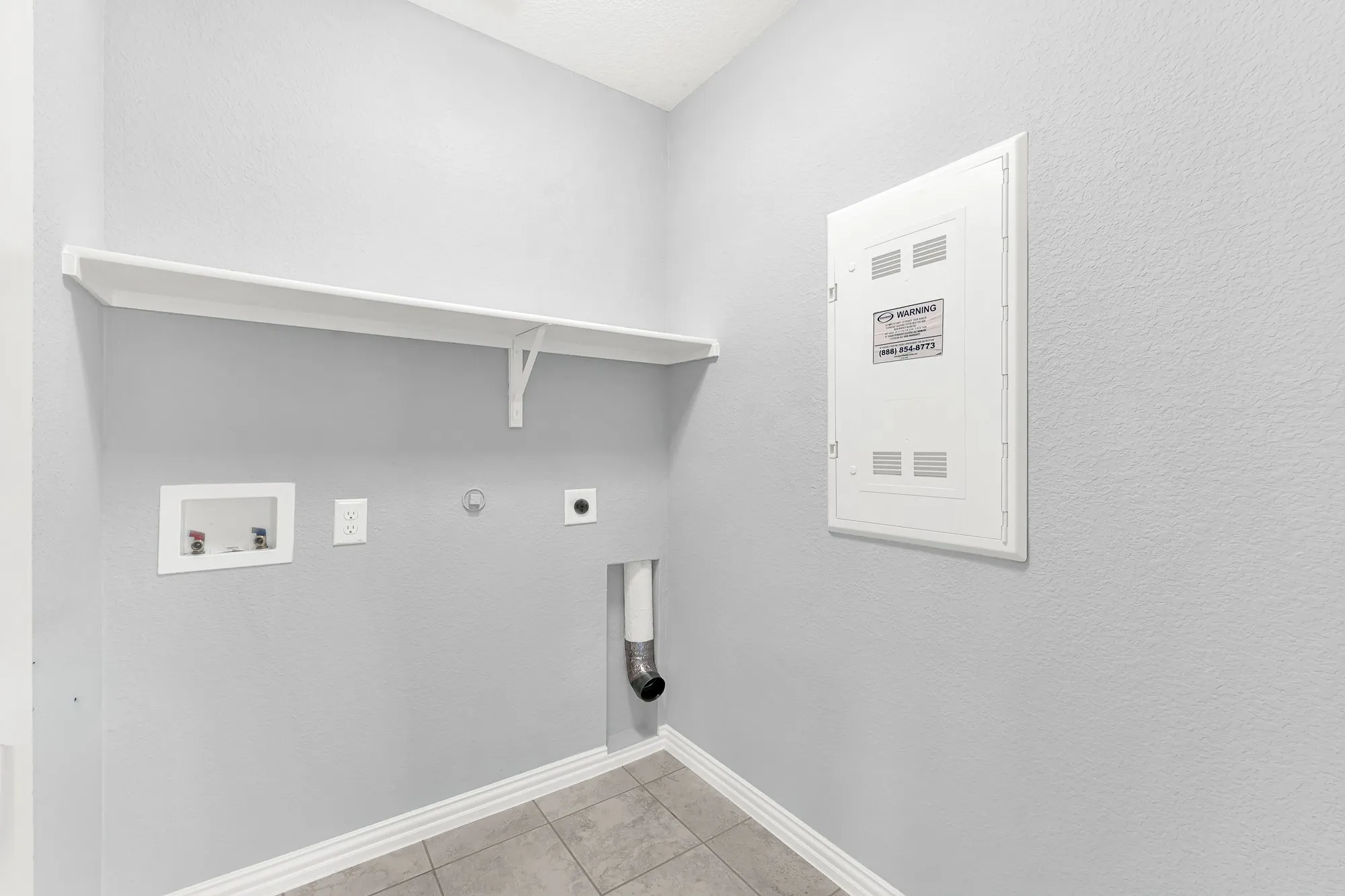 Single Family Residence For Sale in Collin County , 913 Rough Hollow Drive, Mc Kinney, Texas 75071, 2 Bedroom, 2 Bathroom, 2 Garage spaces, 1,550 Sqft, built in 2019, mls#21354964, Real Estate Agent in Mc Kinney, Homes For Sale in Collin county, Homes For Sale in Mc Kinney, Realtor in Mc Kinney Texas, Real Estate Brokerage Independent Realty Texas, Luminita Cordes Realtor
