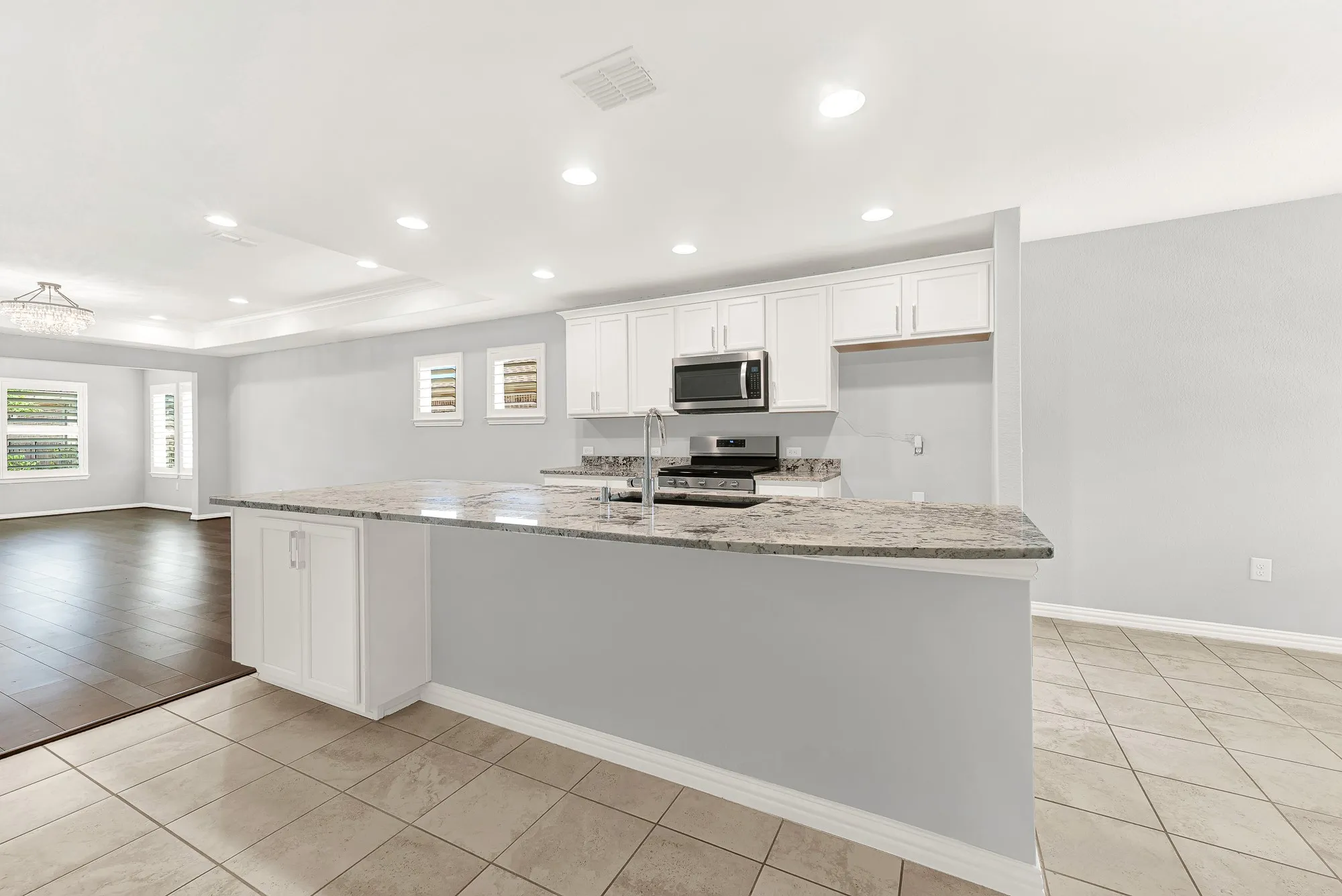 Single Family Residence For Sale in Collin County , 913 Rough Hollow Drive, Mc Kinney, Texas 75071, 2 Bedroom, 2 Bathroom, 2 Garage spaces, 1,550 Sqft, built in 2019, mls#21354964, Real Estate Agent in Mc Kinney, Homes For Sale in Collin county, Homes For Sale in Mc Kinney, Realtor in Mc Kinney Texas, Real Estate Brokerage Independent Realty Texas, Luminita Cordes Realtor