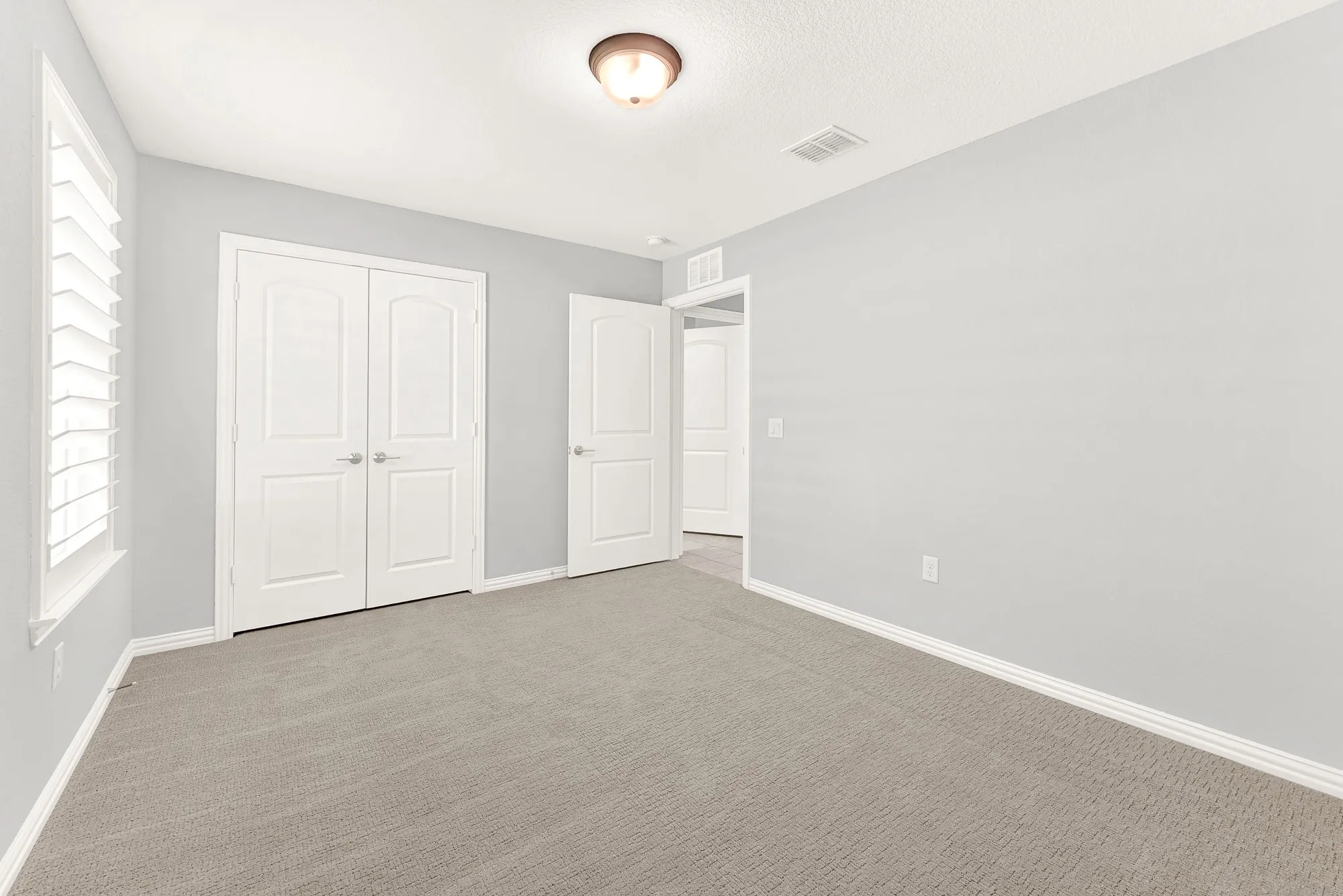 Single Family Residence For Sale in Collin County , 913 Rough Hollow Drive, Mc Kinney, Texas 75071, 2 Bedroom, 2 Bathroom, 2 Garage spaces, 1,550 Sqft, built in 2019, mls#21354964, Real Estate Agent in Mc Kinney, Homes For Sale in Collin county, Homes For Sale in Mc Kinney, Realtor in Mc Kinney Texas, Real Estate Brokerage Independent Realty Texas, Luminita Cordes Realtor