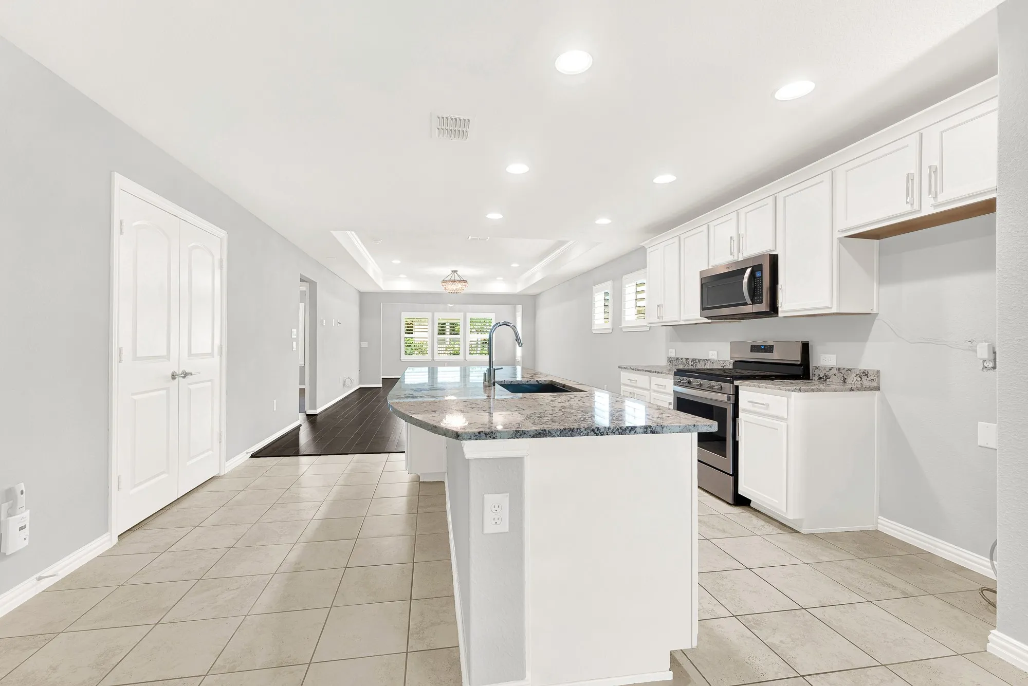 Single Family Residence For Sale in Collin County , 913 Rough Hollow Drive, Mc Kinney, Texas 75071, 2 Bedroom, 2 Bathroom, 2 Garage spaces, 1,550 Sqft, built in 2019, mls#21354964, Real Estate Agent in Mc Kinney, Homes For Sale in Collin county, Homes For Sale in Mc Kinney, Realtor in Mc Kinney Texas, Real Estate Brokerage Independent Realty Texas, Luminita Cordes Realtor