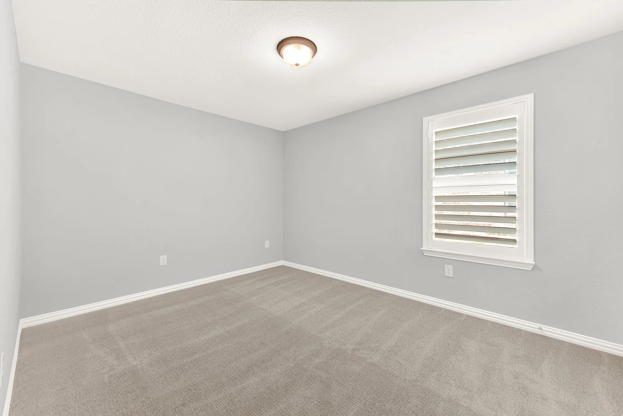Single Family Residence For Sale in Collin County , 913 Rough Hollow Drive, Mc Kinney, Texas 75071, 2 Bedroom, 2 Bathroom, 2 Garage spaces, 1,550 Sqft, built in 2019, mls#21354964, Real Estate Agent in Mc Kinney, Homes For Sale in Collin county, Homes For Sale in Mc Kinney, Realtor in Mc Kinney Texas, Real Estate Brokerage Independent Realty Texas, Luminita Cordes Realtor