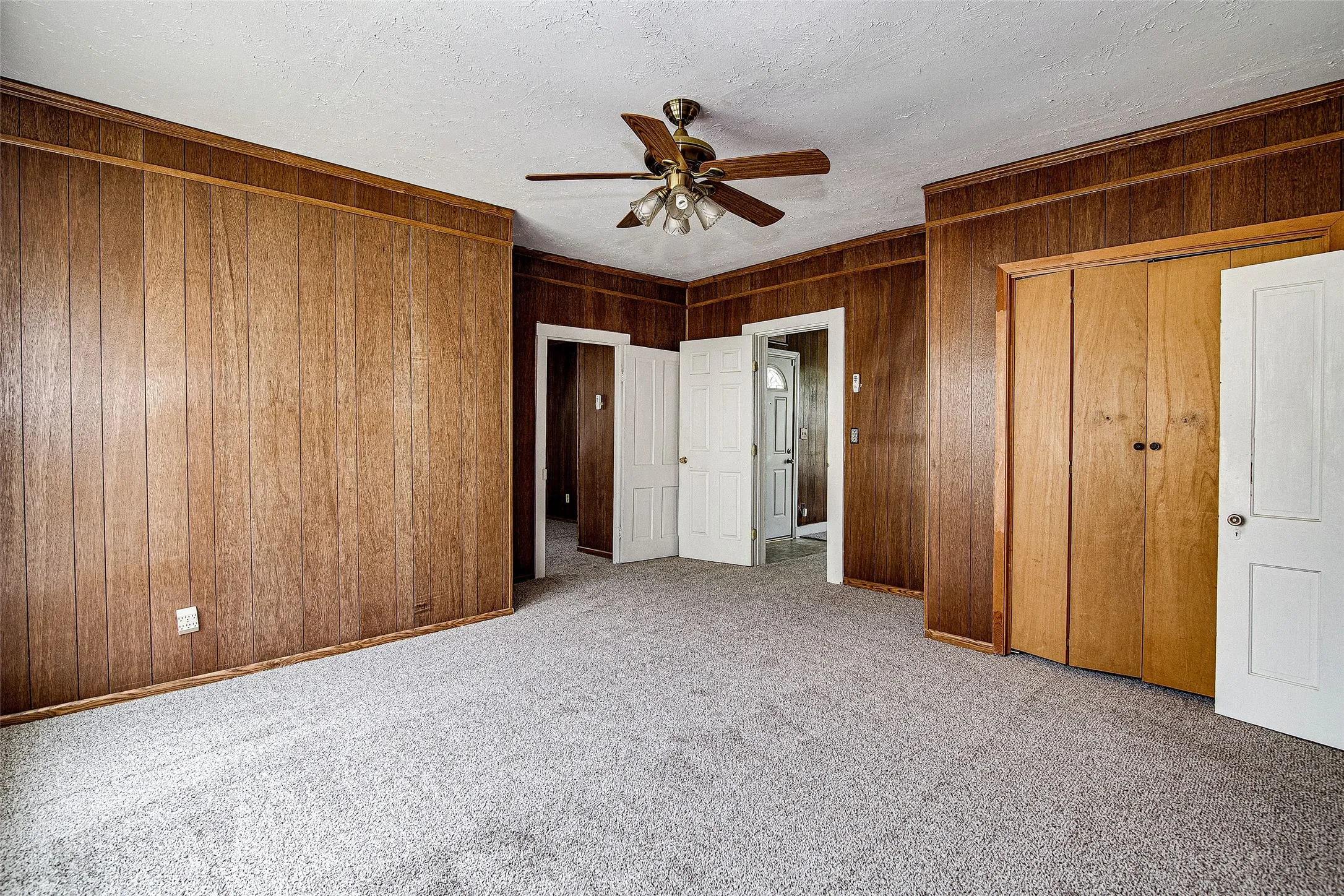 Single Family Residence For Rent in Johnson County , 507 W Heard Street, Cleburne, Texas 76033, 2 Bedroom, 1 Bathroom, 2 Garage spaces, 1,302 Sqft, built in 1982, mls#21357418, Real Estate Agent in Cleburne, Homes For Rent in Johnson county, Homes For Rent in Cleburne, Realtor in Cleburne Texas, Real Estate Brokerage Independent Realty Texas, Luminita Cordes Realtor