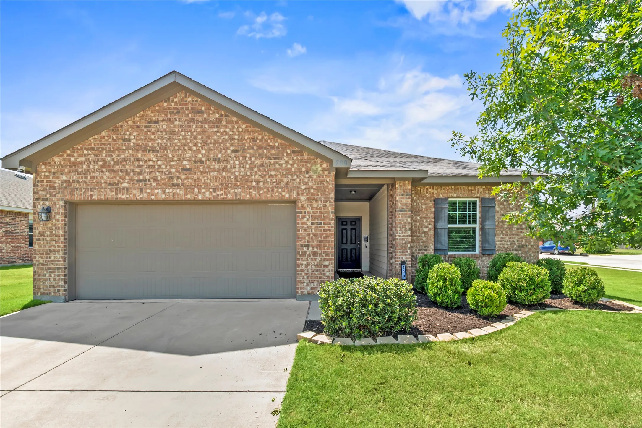 Single Family Residence For Sale in Tarrant County , 500 Swift Current Drive, Crowley, Texas 76036, 4 Bedroom, 2 Bathroom, 2 Garage spaces, 1,940 Sqft, built in 2019, Price $285,000, mls#21355013, Real Estate Agent in Crowley, Homes For Sale in Tarrant county, Homes For Sale in Crowley, Realtor in Crowley Texas, Real Estate Brokerage Independent Realty Texas, Luminita Cordes Realtor
