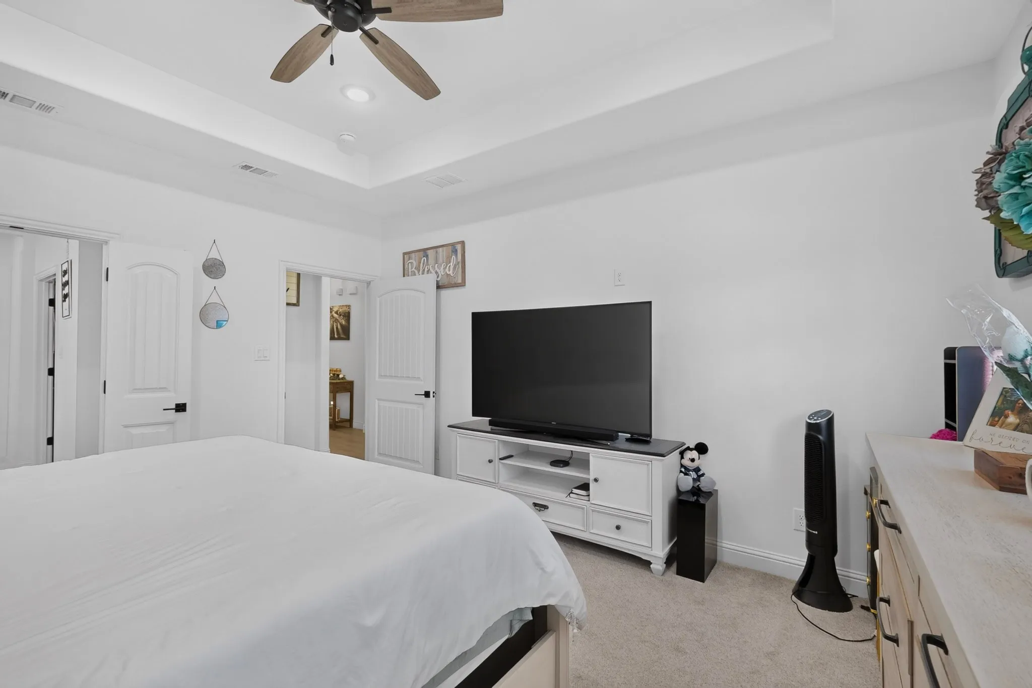 Single Family Residence For Sale in Ellis County , 215 1/2 Aldridge Street, Waxahachie, Texas 75165, 3 Bedroom, 2 Bathroom, 2 Garage spaces, 1,697 Sqft, built in 2022, mls#21356562, Real Estate Agent in Waxahachie, Homes For Sale in Ellis county, Homes For Sale in Waxahachie, Realtor in Waxahachie Texas, Real Estate Brokerage Independent Realty Texas, Luminita Cordes Realtor