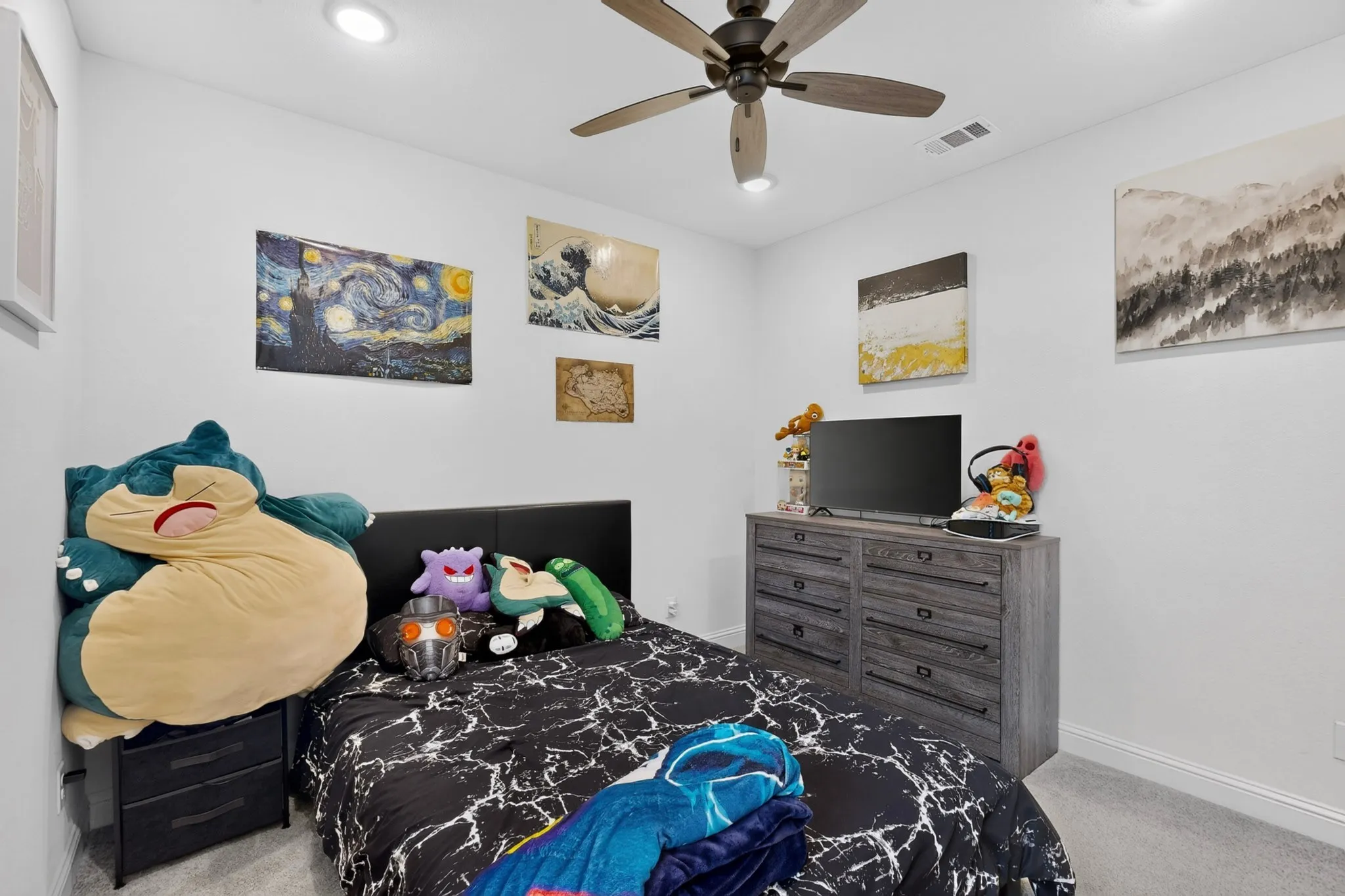 Single Family Residence For Sale in Ellis County , 215 1/2 Aldridge Street, Waxahachie, Texas 75165, 3 Bedroom, 2 Bathroom, 2 Garage spaces, 1,697 Sqft, built in 2022, mls#21356562, Real Estate Agent in Waxahachie, Homes For Sale in Ellis county, Homes For Sale in Waxahachie, Realtor in Waxahachie Texas, Real Estate Brokerage Independent Realty Texas, Luminita Cordes Realtor