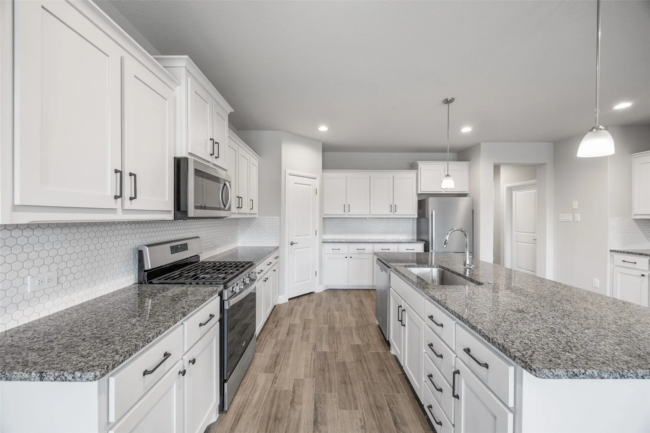 Single Family Residence For Sale in Denton County , 601 Hogan Drive, Denton, Texas 76210, 4 Bedroom, 2 Bathroom, 2 Garage spaces, 2,013 Sqft, built in 2022, mls#21355863, Real Estate Agent in Denton, Homes For Sale in Denton county, Homes For Sale in Denton, Realtor in Denton Texas, Real Estate Brokerage Independent Realty Texas, Luminita Cordes Realtor