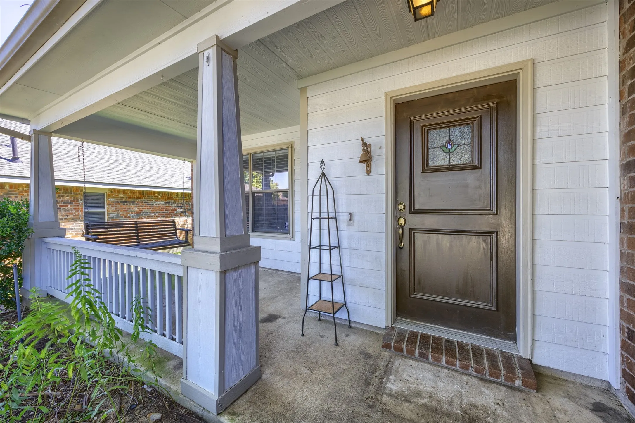 Single Family Residence For Sale in Collin County , 1100 Chesterfield Drive, Mc Kinney, Texas 75071, 3 Bedroom, 3 Bathroom, 2 Garage spaces, 2,176 Sqft, built in 2003, mls#21352676, Real Estate Agent in Mc Kinney, Homes For Sale in Collin county, Homes For Sale in Mc Kinney, Realtor in Mc Kinney Texas, Real Estate Brokerage Independent Realty Texas, Luminita Cordes Realtor
