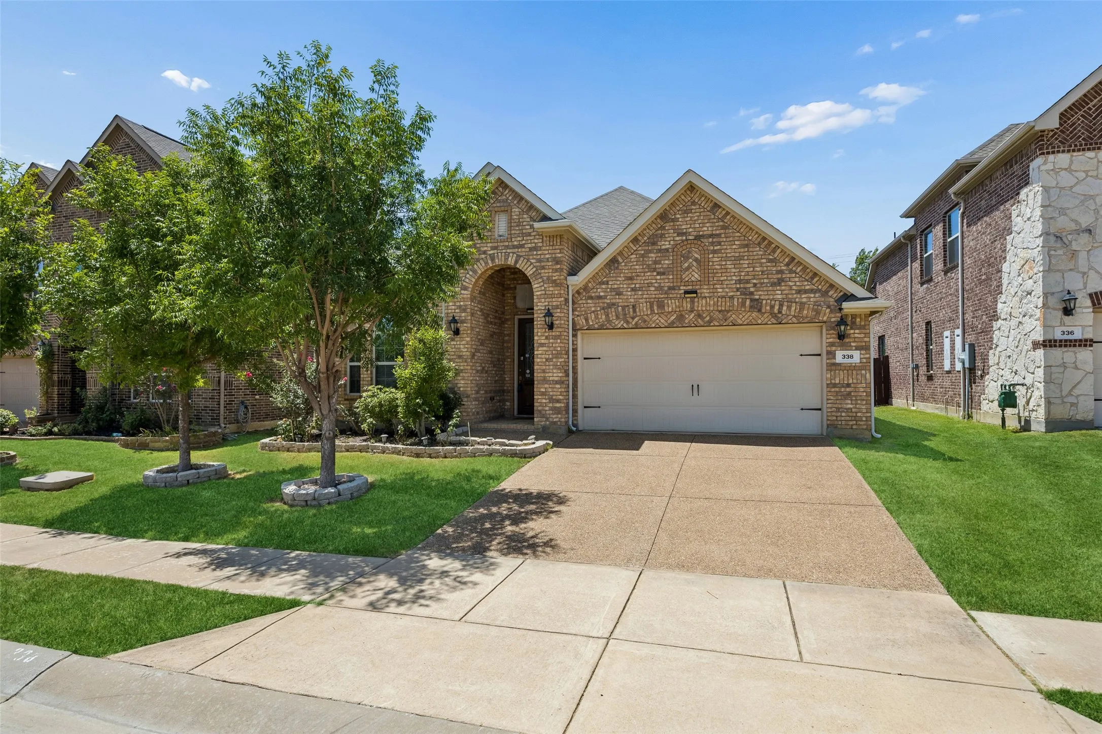 Single Family Residence For Sale in Denton County , 338 Wyndale Drive, Lewisville, Texas 75056, 4 Bedroom, 3 Bathroom, 2 Garage spaces, 2,170 Sqft, built in 2015, mls#21348346, Real Estate Agent in Lewisville, Homes For Sale in Denton county, Homes For Sale in Lewisville, Realtor in Lewisville Texas, Real Estate Brokerage Independent Realty Texas, Luminita Cordes Realtor