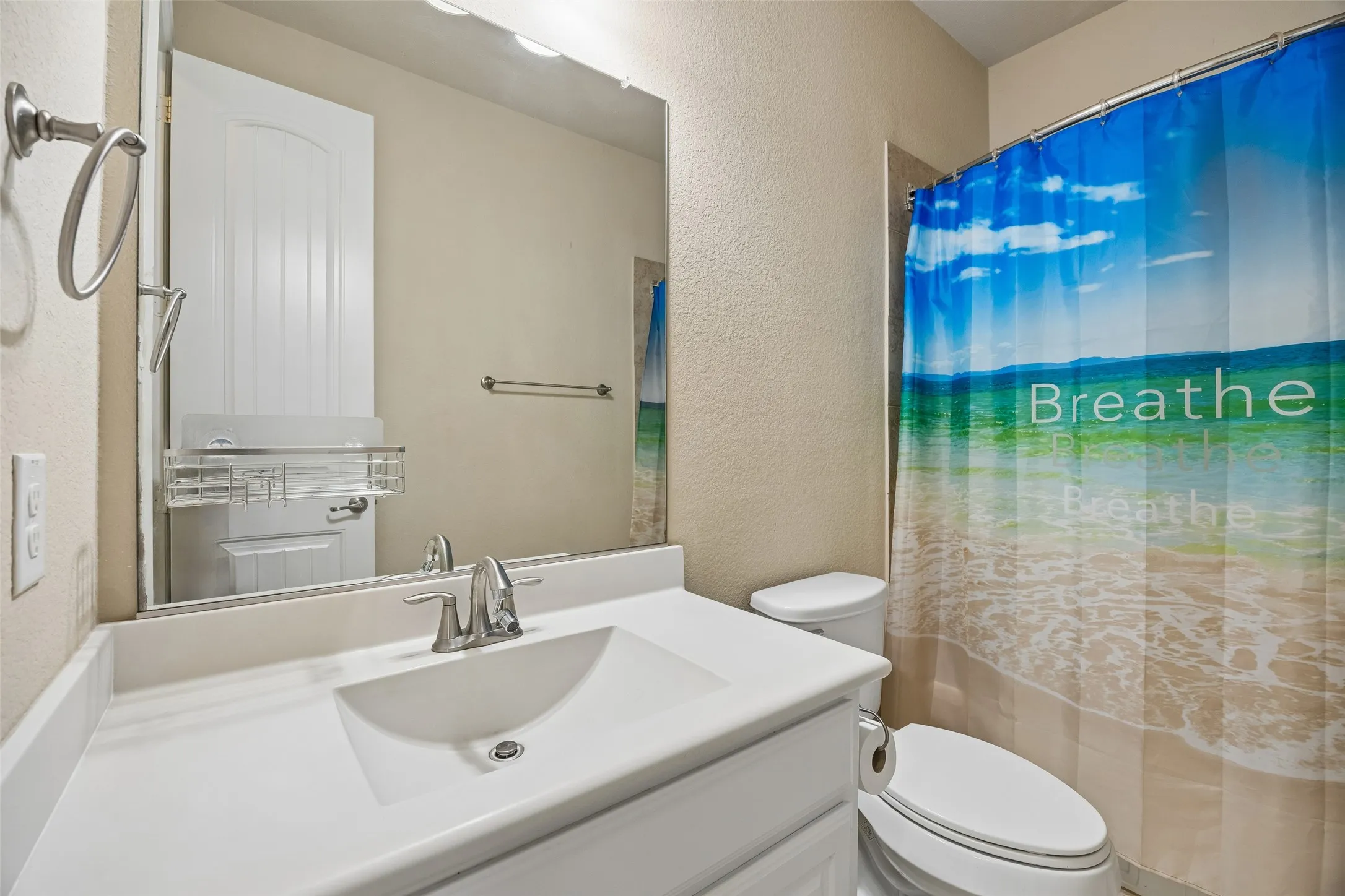 Single Family Residence For Sale in Denton County , 338 Wyndale Drive, Lewisville, Texas 75056, 4 Bedroom, 3 Bathroom, 2 Garage spaces, 2,170 Sqft, built in 2015, mls#21348346, Real Estate Agent in Lewisville, Homes For Sale in Denton county, Homes For Sale in Lewisville, Realtor in Lewisville Texas, Real Estate Brokerage Independent Realty Texas, Luminita Cordes Realtor