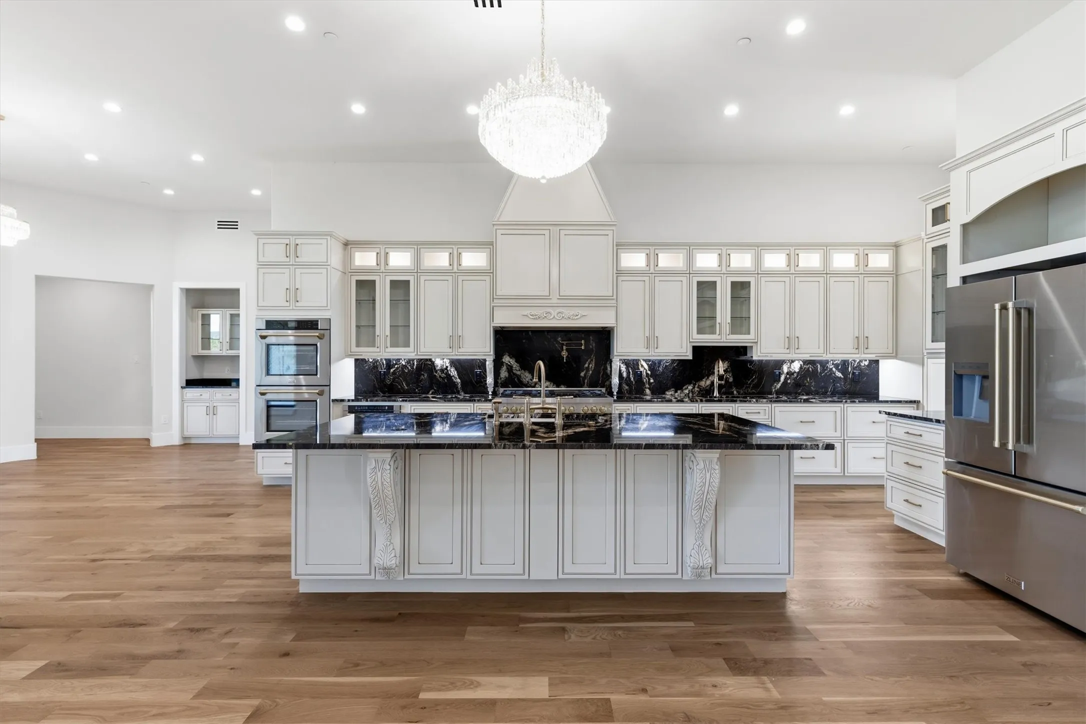 Single Family Residence For Sale in Collin County , 1850 New Castle Court, Lucas, Texas 75002, 5 Bedroom, 7 Bathroom, 4 Garage spaces, 7,456 Sqft, built in 2025, mls#21356039, Real Estate Agent in Lucas, Homes For Sale in Collin county, Homes For Sale in Lucas, Realtor in Lucas Texas, Real Estate Brokerage Independent Realty Texas, Luminita Cordes Realtor