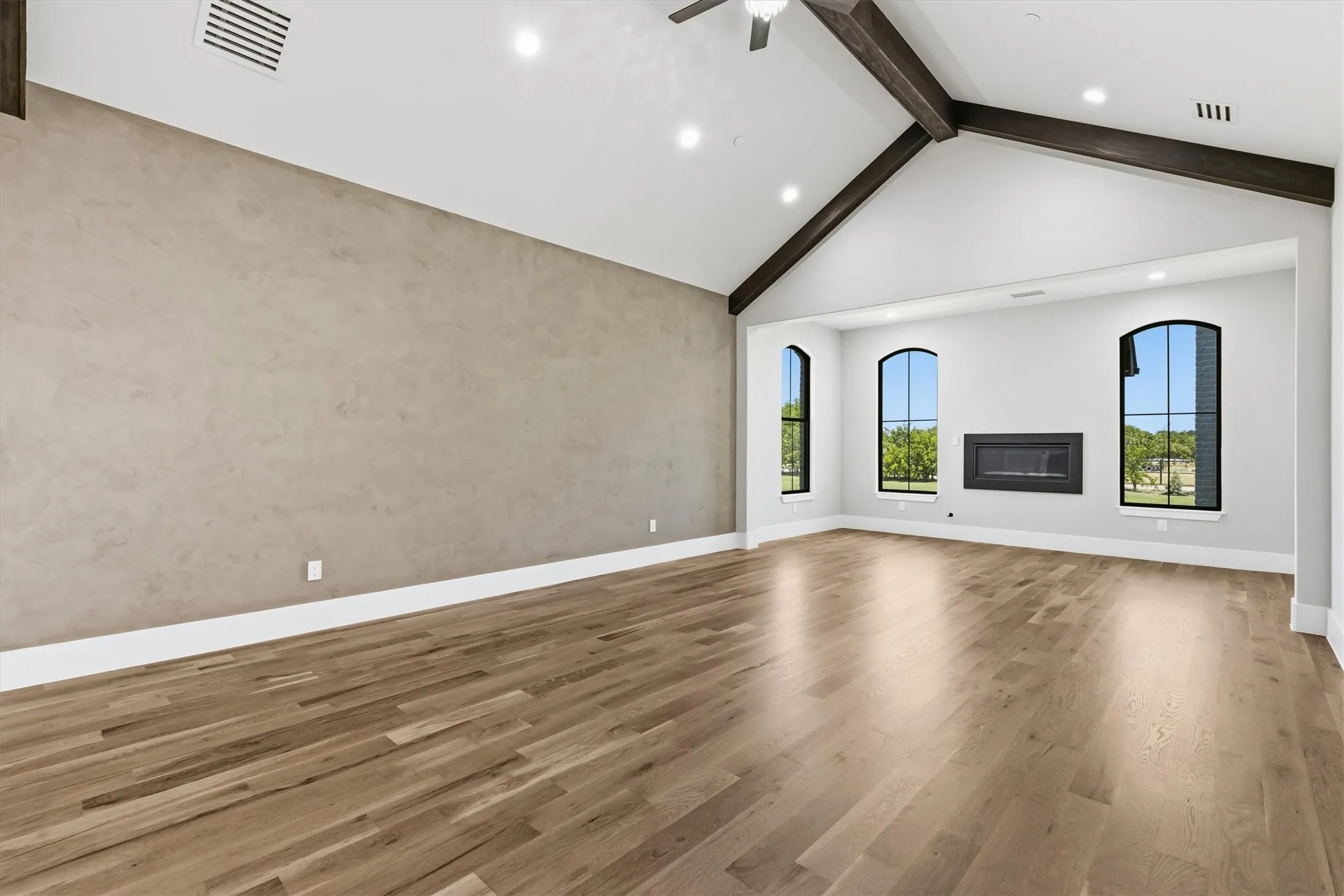 Single Family Residence For Sale in Collin County , 1850 New Castle Court, Lucas, Texas 75002, 5 Bedroom, 7 Bathroom, 4 Garage spaces, 7,456 Sqft, built in 2025, mls#21356039, Real Estate Agent in Lucas, Homes For Sale in Collin county, Homes For Sale in Lucas, Realtor in Lucas Texas, Real Estate Brokerage Independent Realty Texas, Luminita Cordes Realtor