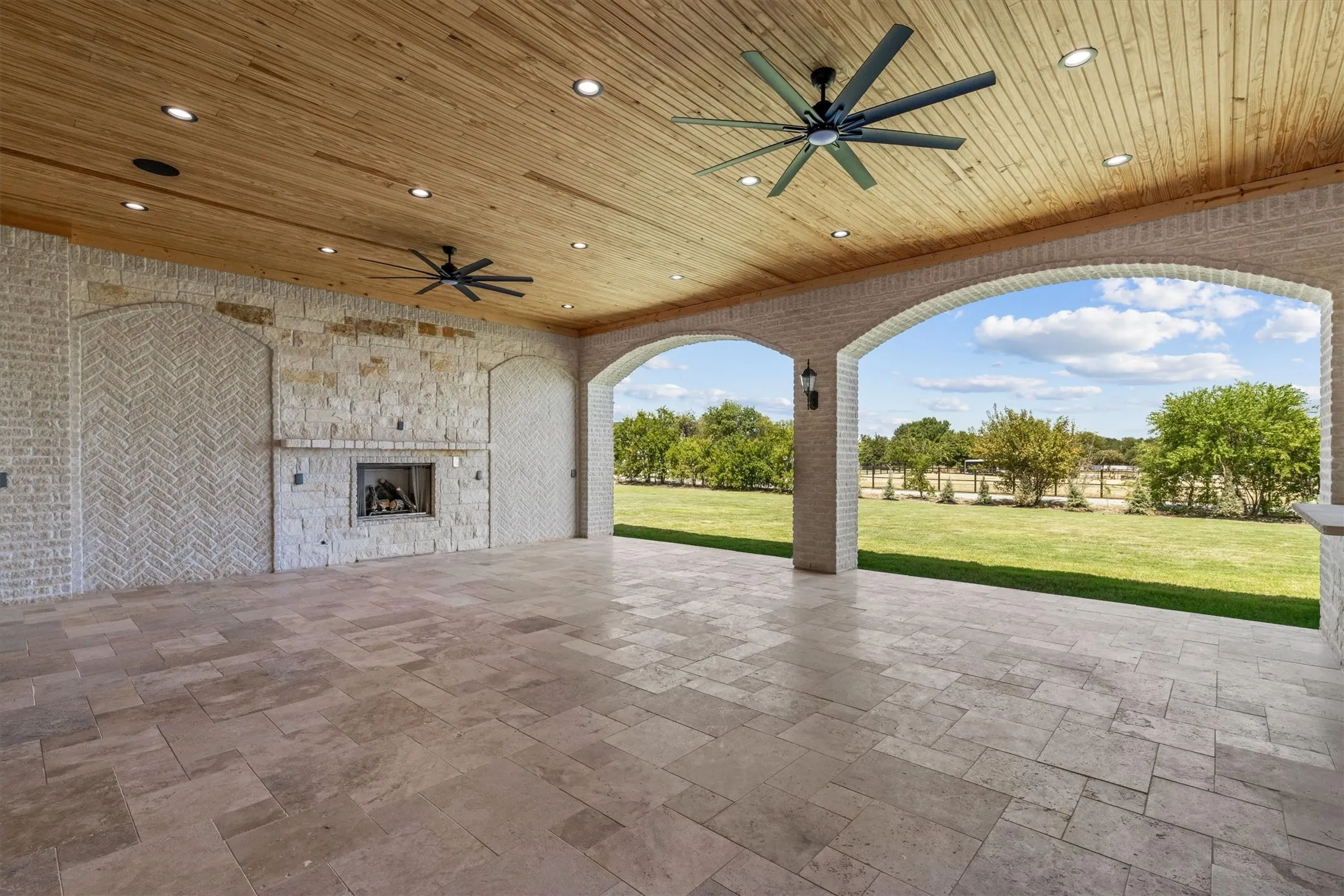 Single Family Residence For Sale in Collin County , 1850 New Castle Court, Lucas, Texas 75002, 5 Bedroom, 7 Bathroom, 4 Garage spaces, 7,456 Sqft, built in 2025, mls#21356039, Real Estate Agent in Lucas, Homes For Sale in Collin county, Homes For Sale in Lucas, Realtor in Lucas Texas, Real Estate Brokerage Independent Realty Texas, Luminita Cordes Realtor