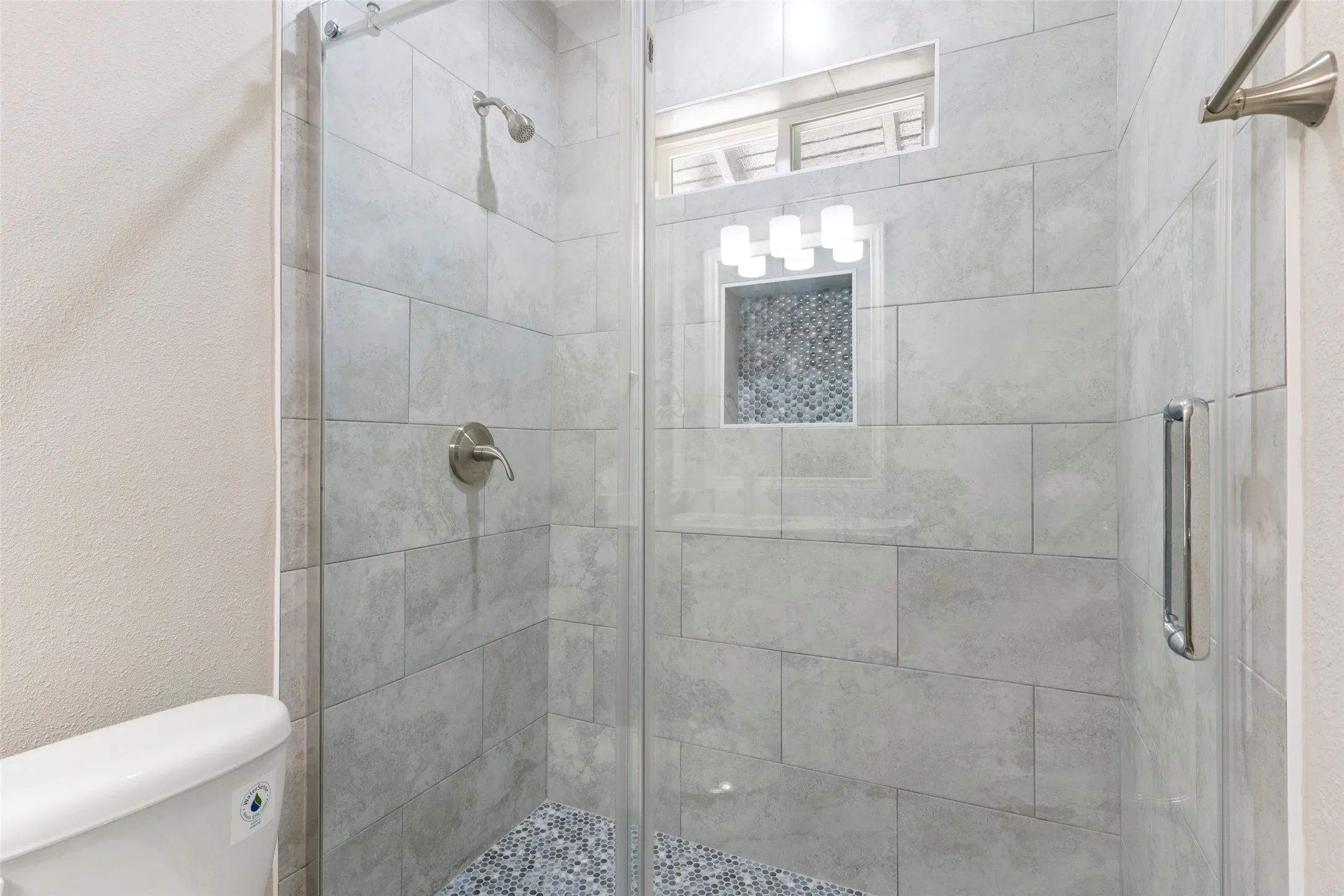 Single Family Residence For Sale in Dallas County , 604 S Fitzhugh Avenue, Dallas, Texas 75223, 4 Bedroom, 3 Bathroom, Garage spaces, 1,867 Sqft, built in 1925, Price $390,000, mls#21354621, Real Estate Agent in Dallas, Homes For Sale in Dallas county, Homes For Sale in Dallas, Realtor in Dallas Texas, Real Estate Brokerage Independent Realty Texas, Luminita Cordes Realtor