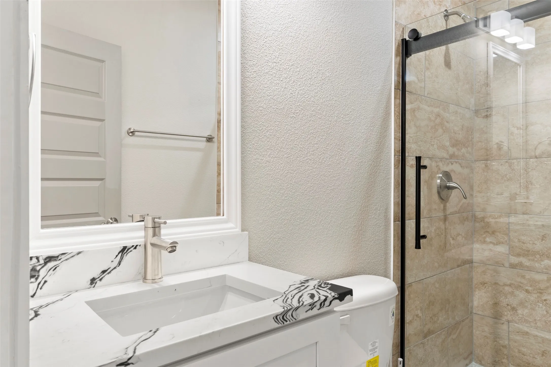 Single Family Residence For Sale in Dallas County , 604 S Fitzhugh Avenue, Dallas, Texas 75223, 4 Bedroom, 3 Bathroom, Garage spaces, 1,867 Sqft, built in 1925, Price $390,000, mls#21354621, Real Estate Agent in Dallas, Homes For Sale in Dallas county, Homes For Sale in Dallas, Realtor in Dallas Texas, Real Estate Brokerage Independent Realty Texas, Luminita Cordes Realtor
