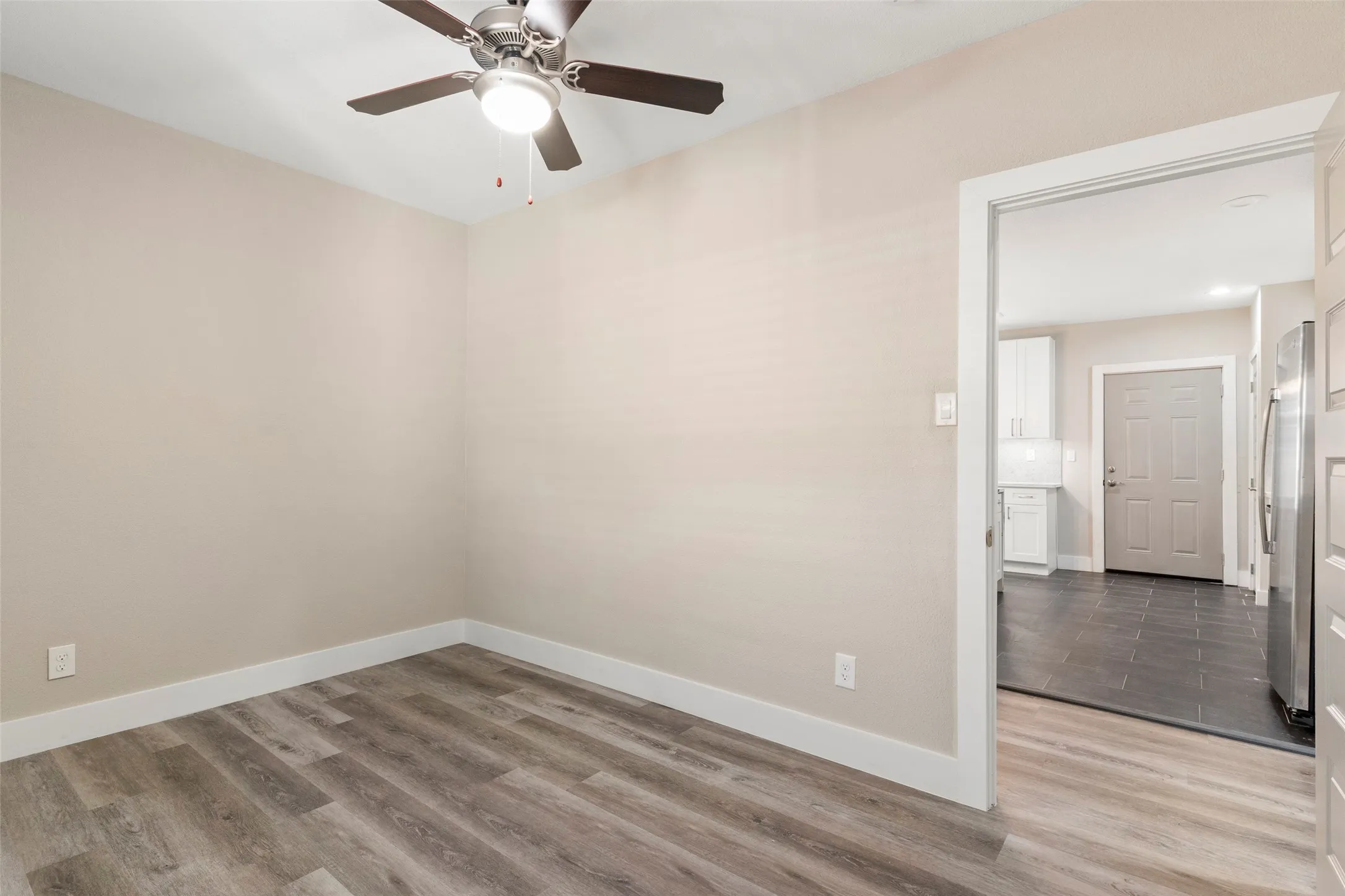 Single Family Residence For Sale in Dallas County , 604 S Fitzhugh Avenue, Dallas, Texas 75223, 4 Bedroom, 3 Bathroom, Garage spaces, 1,867 Sqft, built in 1925, Price $390,000, mls#21354621, Real Estate Agent in Dallas, Homes For Sale in Dallas county, Homes For Sale in Dallas, Realtor in Dallas Texas, Real Estate Brokerage Independent Realty Texas, Luminita Cordes Realtor