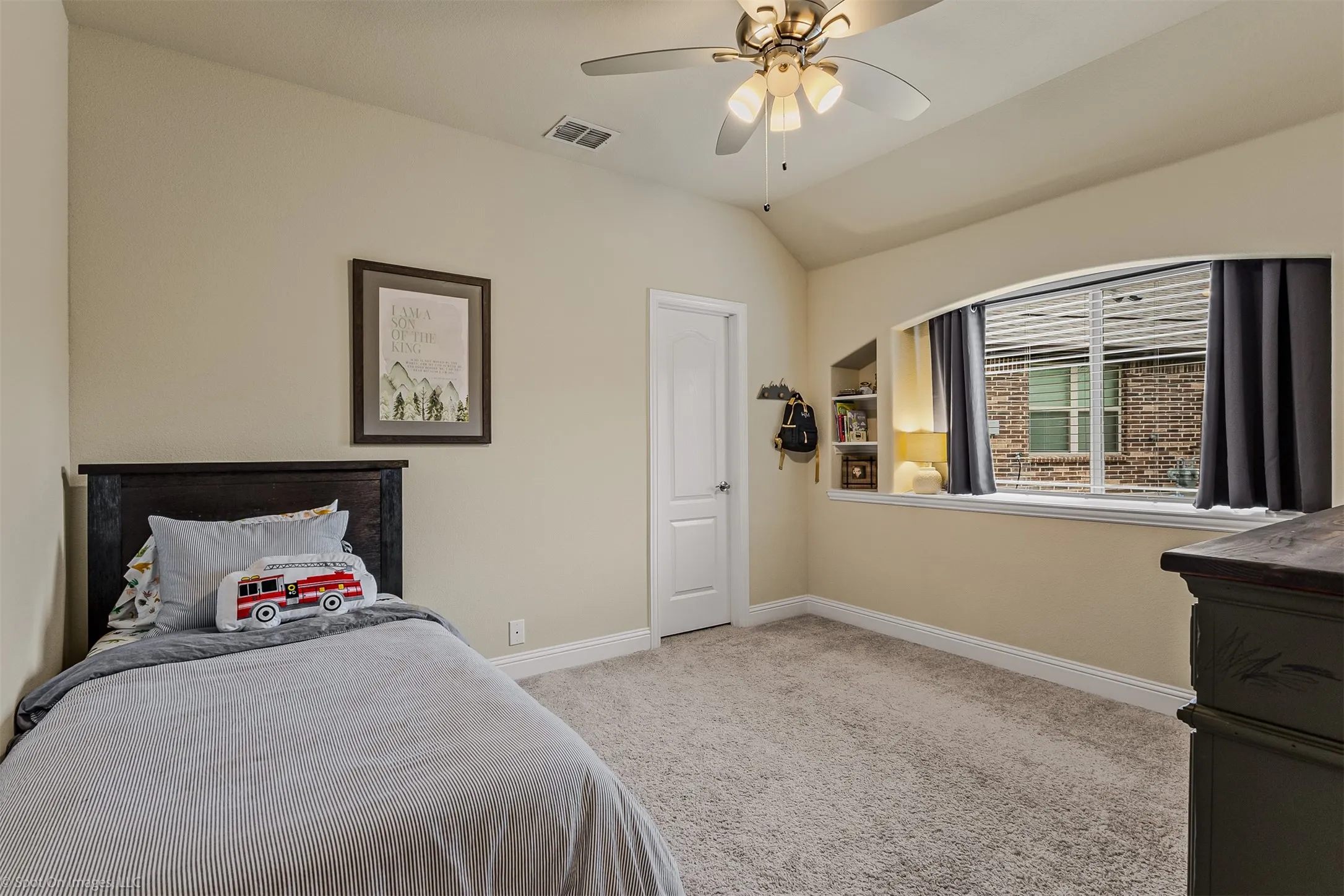 Single Family Residence For Sale in Collin County , 485 W Autumn Hill Bluff, Lavon, Texas 75166, 4 Bedroom, 3 Bathroom, 2 Garage spaces, 3,279 Sqft, built in 2022, Price $498,865, mls#21356096, Real Estate Agent in Lavon, Homes For Sale in Collin county, Homes For Sale in Lavon, Realtor in Lavon Texas, Real Estate Brokerage Independent Realty Texas, Luminita Cordes Realtor