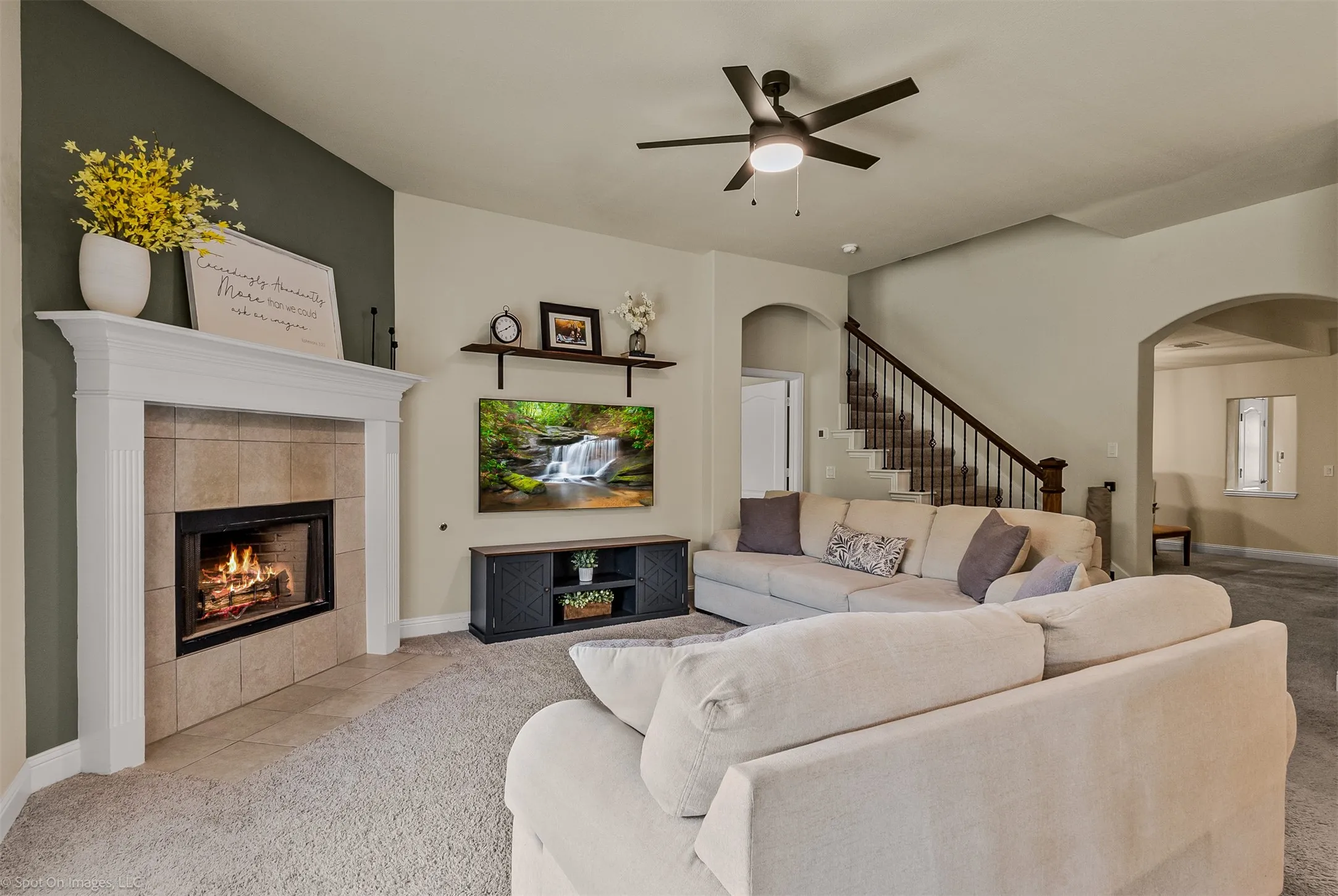 Single Family Residence For Sale in Collin County , 485 W Autumn Hill Bluff, Lavon, Texas 75166, 4 Bedroom, 3 Bathroom, 2 Garage spaces, 3,279 Sqft, built in 2022, Price $498,865, mls#21356096, Real Estate Agent in Lavon, Homes For Sale in Collin county, Homes For Sale in Lavon, Realtor in Lavon Texas, Real Estate Brokerage Independent Realty Texas, Luminita Cordes Realtor