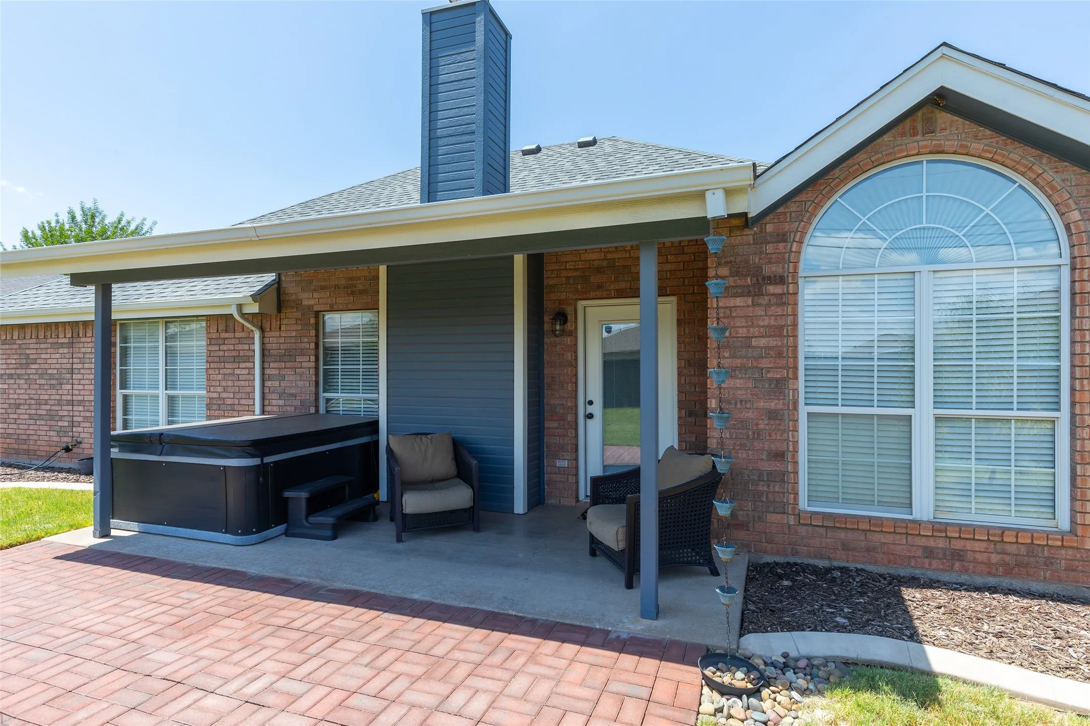 Single Family Residence For Sale in Taylor County , 3033 Sutherland Street, Abilene, Texas 79606, 3 Bedroom, 2 Bathroom, 2 Garage spaces, 1,158 Sqft, built in 2003, mls#21355220, Real Estate Agent in Abilene, Homes For Sale in Taylor county, Homes For Sale in Abilene, Realtor in Abilene Texas, Real Estate Brokerage Independent Realty Texas, Luminita Cordes Realtor