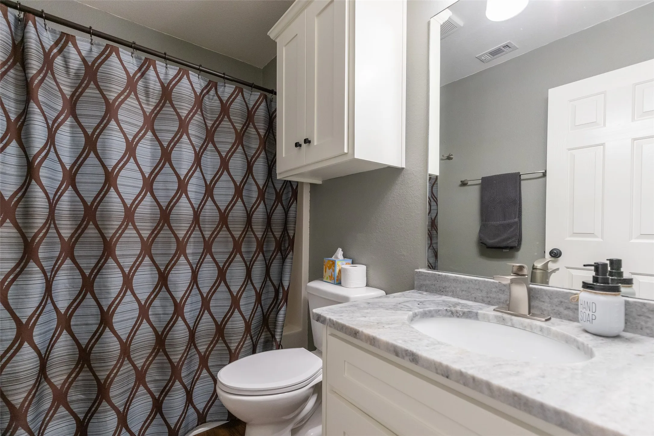 Single Family Residence For Sale in Taylor County , 3033 Sutherland Street, Abilene, Texas 79606, 3 Bedroom, 2 Bathroom, 2 Garage spaces, 1,158 Sqft, built in 2003, mls#21355220, Real Estate Agent in Abilene, Homes For Sale in Taylor county, Homes For Sale in Abilene, Realtor in Abilene Texas, Real Estate Brokerage Independent Realty Texas, Luminita Cordes Realtor