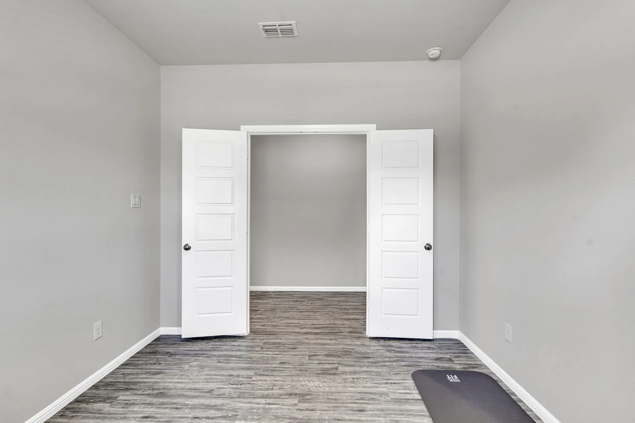 Single Family Residence For Rent in Ellis County , 6934 Pampas Place, Venus, Texas 76084, 4 Bedroom, 3 Bathroom, 3 Garage spaces, 2,816 Sqft, built in 2022, mls#21357153, Real Estate Agent in Venus, Homes For Rent in Ellis county, Homes For Rent in Venus, Realtor in Venus Texas, Real Estate Brokerage Independent Realty Texas, Luminita Cordes Realtor