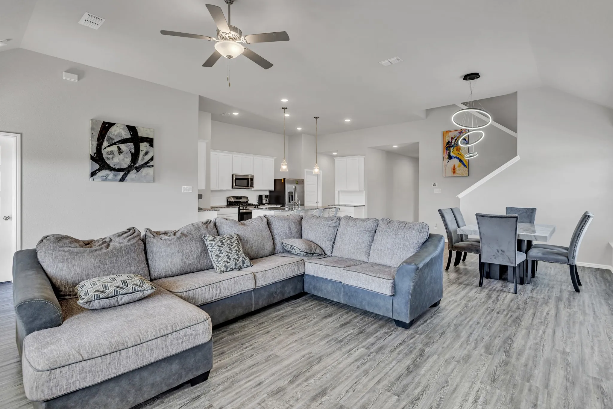 Single Family Residence For Rent in Ellis County , 6934 Pampas Place, Venus, Texas 76084, 4 Bedroom, 3 Bathroom, 3 Garage spaces, 2,816 Sqft, built in 2022, mls#21357153, Real Estate Agent in Venus, Homes For Rent in Ellis county, Homes For Rent in Venus, Realtor in Venus Texas, Real Estate Brokerage Independent Realty Texas, Luminita Cordes Realtor