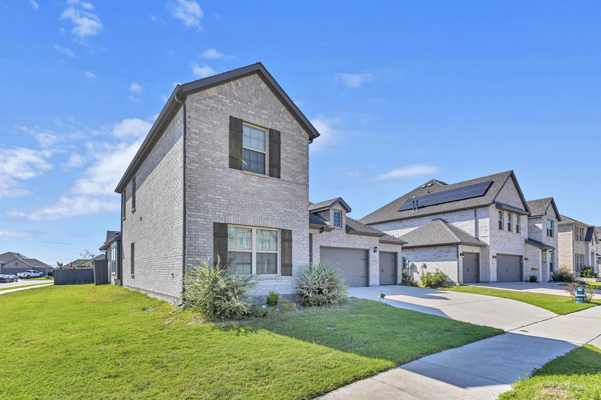 Single Family Residence For Rent in Ellis County , 6934 Pampas Place, Venus, Texas 76084, 4 Bedroom, 3 Bathroom, 3 Garage spaces, 2,816 Sqft, built in 2022, mls#21357153, Real Estate Agent in Venus, Homes For Rent in Ellis county, Homes For Rent in Venus, Realtor in Venus Texas, Real Estate Brokerage Independent Realty Texas, Luminita Cordes Realtor