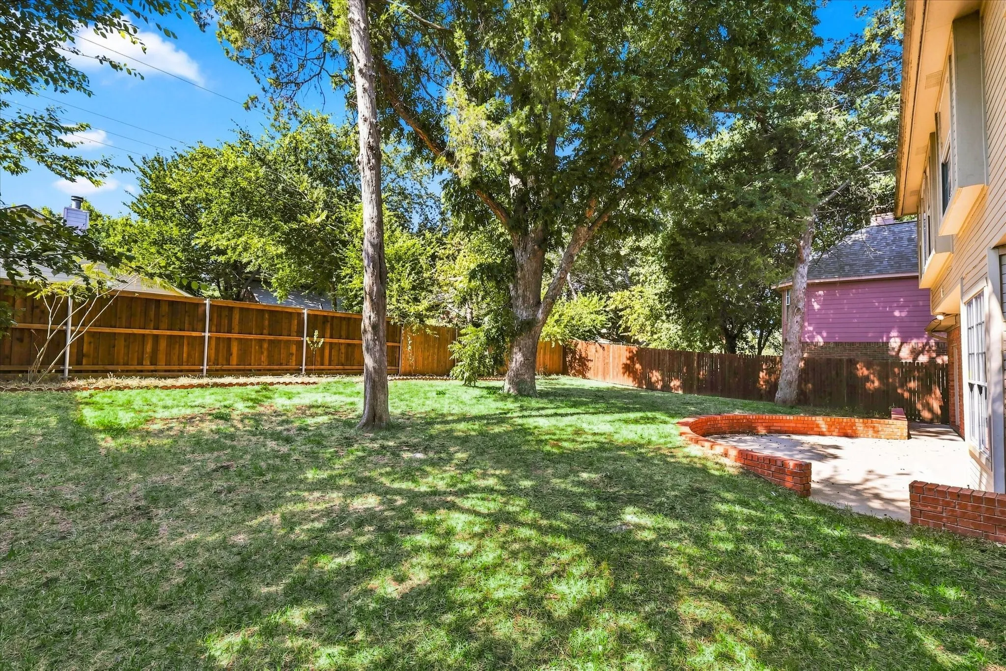Single Family Residence For Sale in Tarrant County , 1409 Rider Circle, Grapevine, Texas 76051, 4 Bedroom, 3 Bathroom, 3 Garage spaces, 2,612 Sqft, built in 1989, mls#21343781, Real Estate Agent in Grapevine, Homes For Sale in Tarrant county, Homes For Sale in Grapevine, Realtor in Grapevine Texas, Real Estate Brokerage Independent Realty Texas, Luminita Cordes Realtor