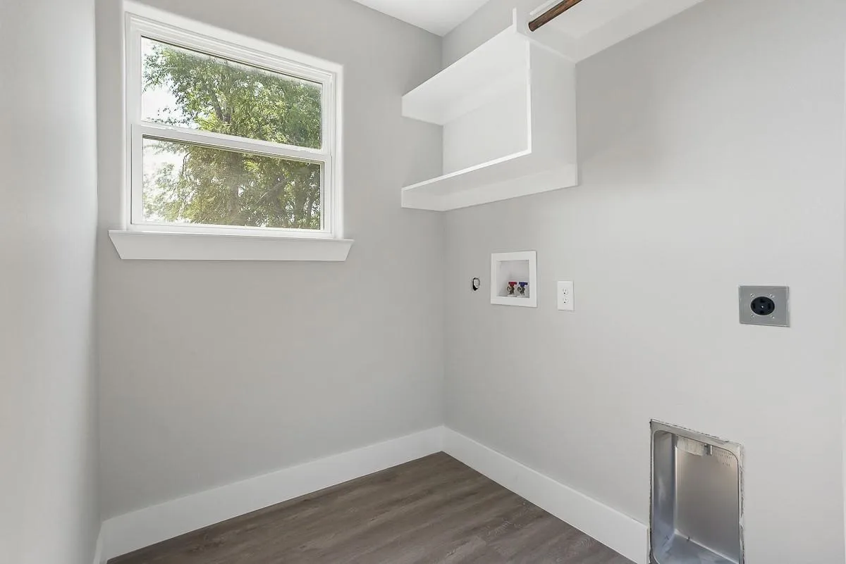 Duplex For Rent in Grayson County , 818 W Walker Street, Denison, Texas 75020, 3 Bedroom, 3 Bathroom, 1 Garage spaces, 1,450 Sqft, built in 2022, Price $1,450, mls#21348897, Real Estate Agent in Denison, Homes For Rent in Grayson county, Homes For Rent in Denison, Realtor in Denison Texas, Real Estate Brokerage Independent Realty Texas, Luminita Cordes Realtor