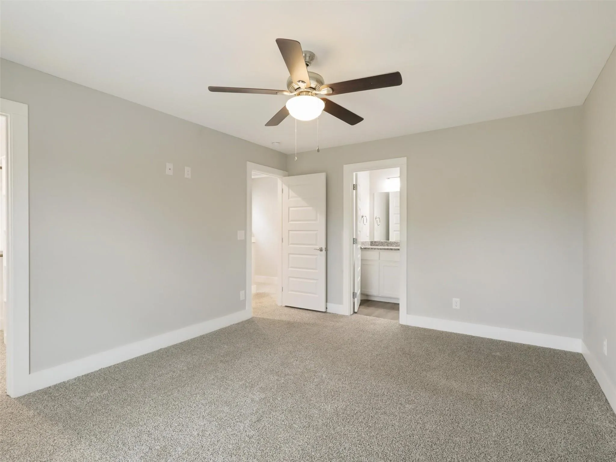 Duplex For Rent in Grayson County , 818 W Walker Street, Denison, Texas 75020, 3 Bedroom, 3 Bathroom, 1 Garage spaces, 1,450 Sqft, built in 2022, Price $1,450, mls#21348897, Real Estate Agent in Denison, Homes For Rent in Grayson county, Homes For Rent in Denison, Realtor in Denison Texas, Real Estate Brokerage Independent Realty Texas, Luminita Cordes Realtor