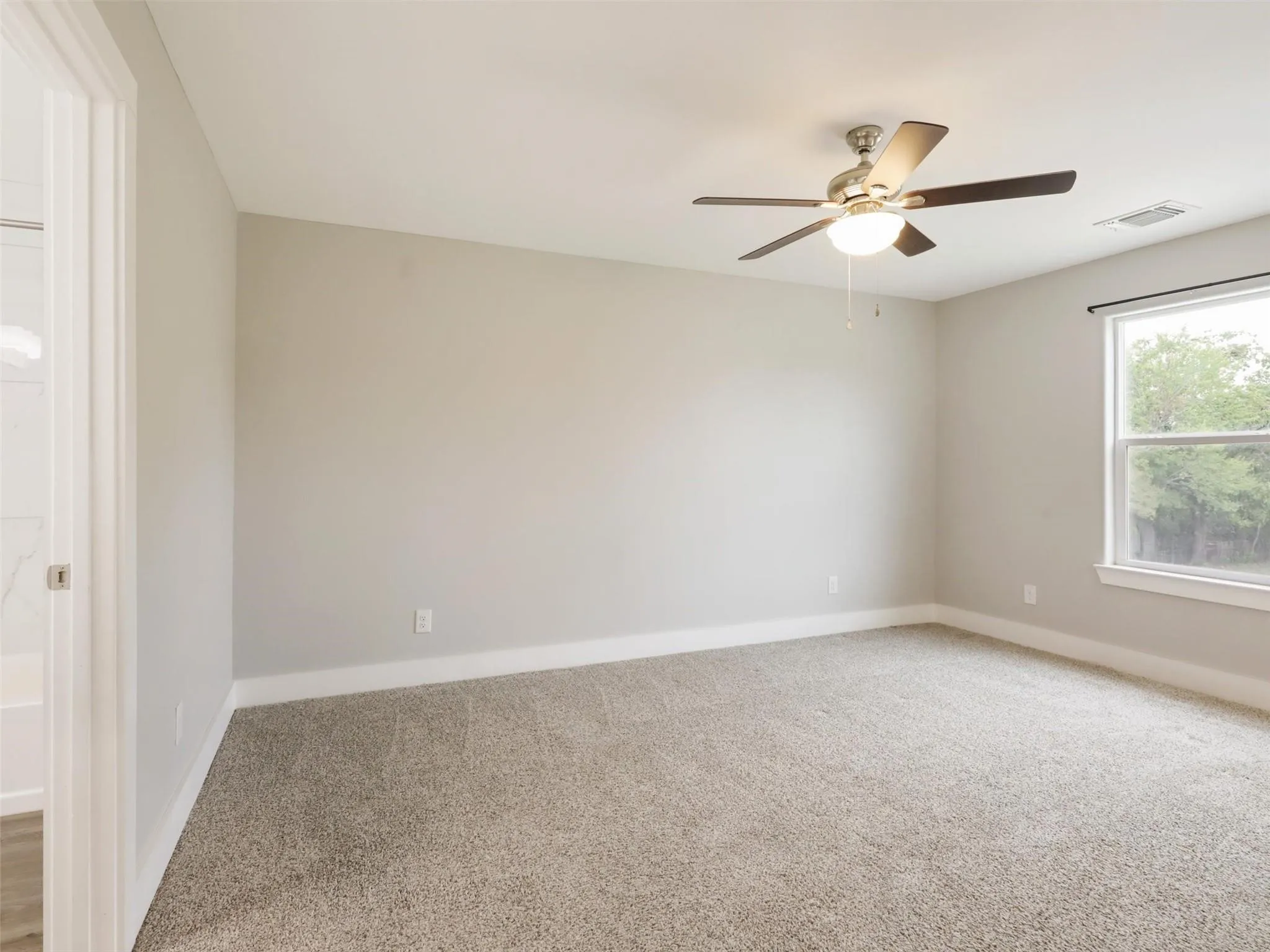 Duplex For Rent in Grayson County , 818 W Walker Street, Denison, Texas 75020, 3 Bedroom, 3 Bathroom, 1 Garage spaces, 1,450 Sqft, built in 2022, Price $1,450, mls#21348897, Real Estate Agent in Denison, Homes For Rent in Grayson county, Homes For Rent in Denison, Realtor in Denison Texas, Real Estate Brokerage Independent Realty Texas, Luminita Cordes Realtor