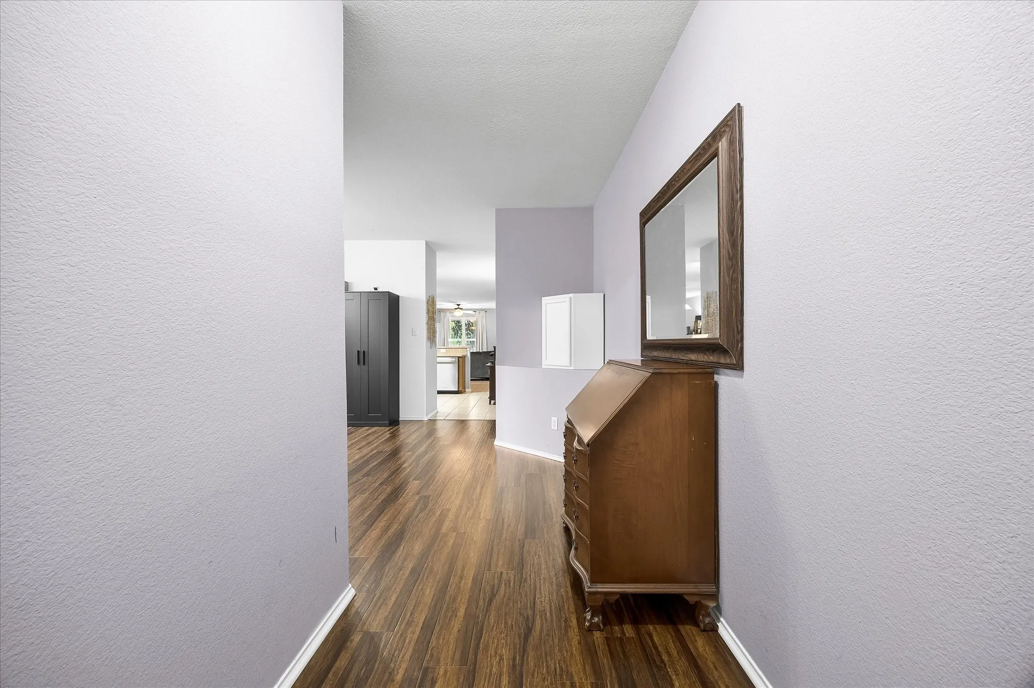 Single Family Residence For Sale in Rockwall County , 3852 Juniper Hills Drive, Rockwall, Texas 75032, 3 Bedroom, 2 Bathroom, 2 Garage spaces, 2,117 Sqft, built in 2004, mls#21356136, Real Estate Agent in Rockwall, Homes For Sale in Rockwall county, Homes For Sale in Rockwall, Realtor in Rockwall Texas, Real Estate Brokerage Independent Realty Texas, Luminita Cordes Realtor