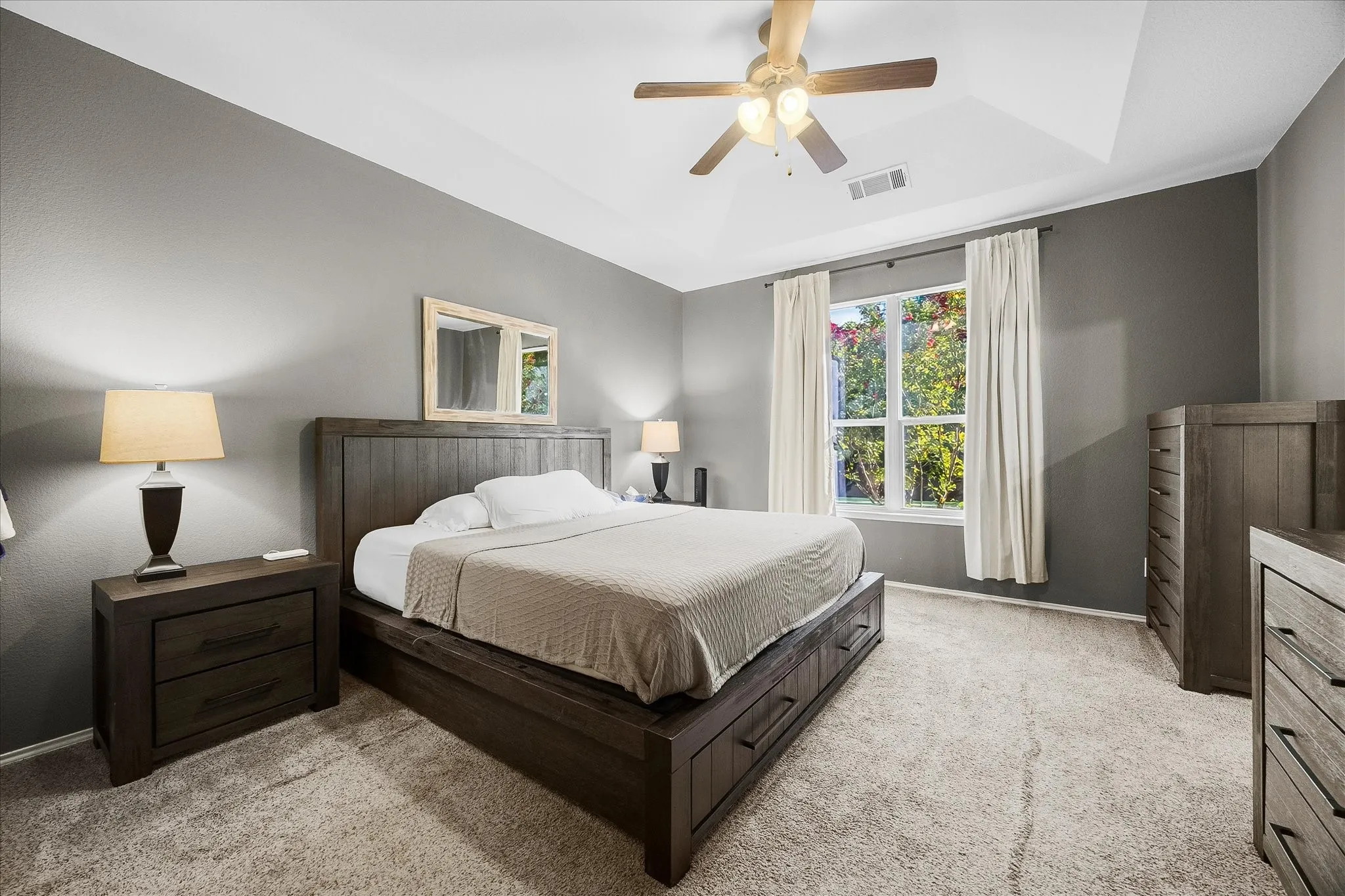Single Family Residence For Sale in Rockwall County , 3852 Juniper Hills Drive, Rockwall, Texas 75032, 3 Bedroom, 2 Bathroom, 2 Garage spaces, 2,117 Sqft, built in 2004, mls#21356136, Real Estate Agent in Rockwall, Homes For Sale in Rockwall county, Homes For Sale in Rockwall, Realtor in Rockwall Texas, Real Estate Brokerage Independent Realty Texas, Luminita Cordes Realtor