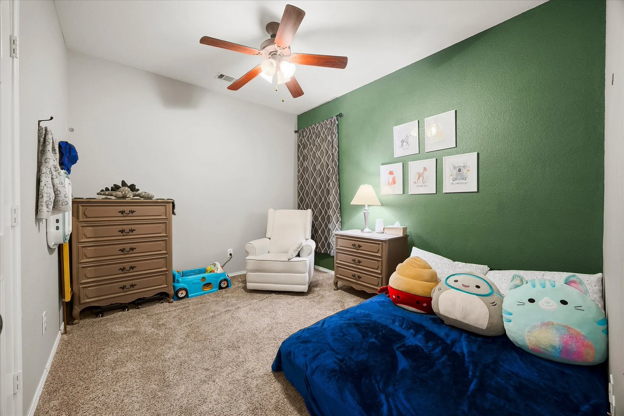 Single Family Residence For Sale in Rockwall County , 3852 Juniper Hills Drive, Rockwall, Texas 75032, 3 Bedroom, 2 Bathroom, 2 Garage spaces, 2,117 Sqft, built in 2004, mls#21356136, Real Estate Agent in Rockwall, Homes For Sale in Rockwall county, Homes For Sale in Rockwall, Realtor in Rockwall Texas, Real Estate Brokerage Independent Realty Texas, Luminita Cordes Realtor